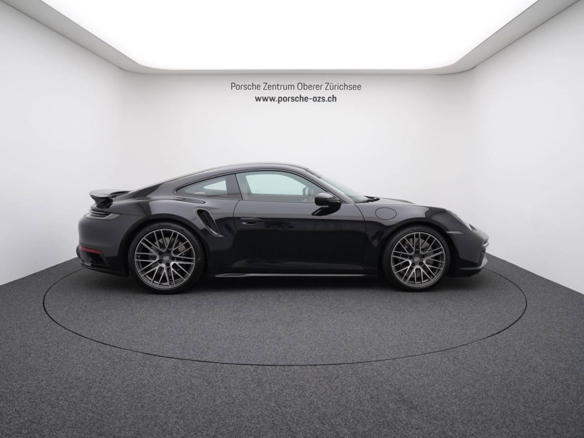 PORSCHE 911 Turbo-image-7