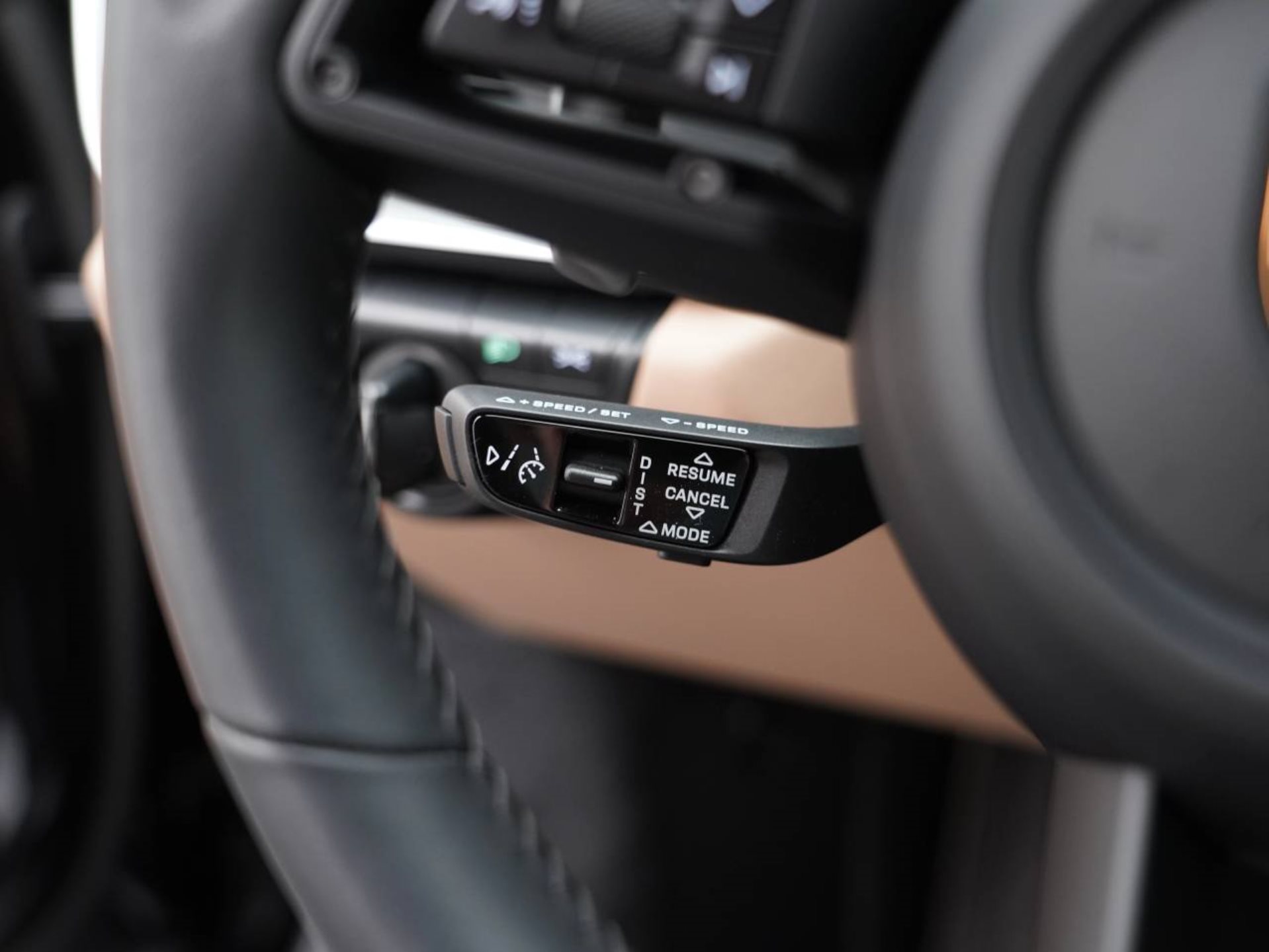 PORSCHE 911 Turbo-image-31