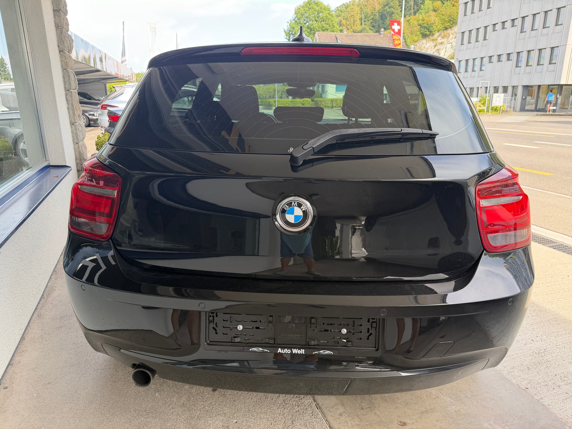 BMW 116i Sport Line Steptronic-image-5