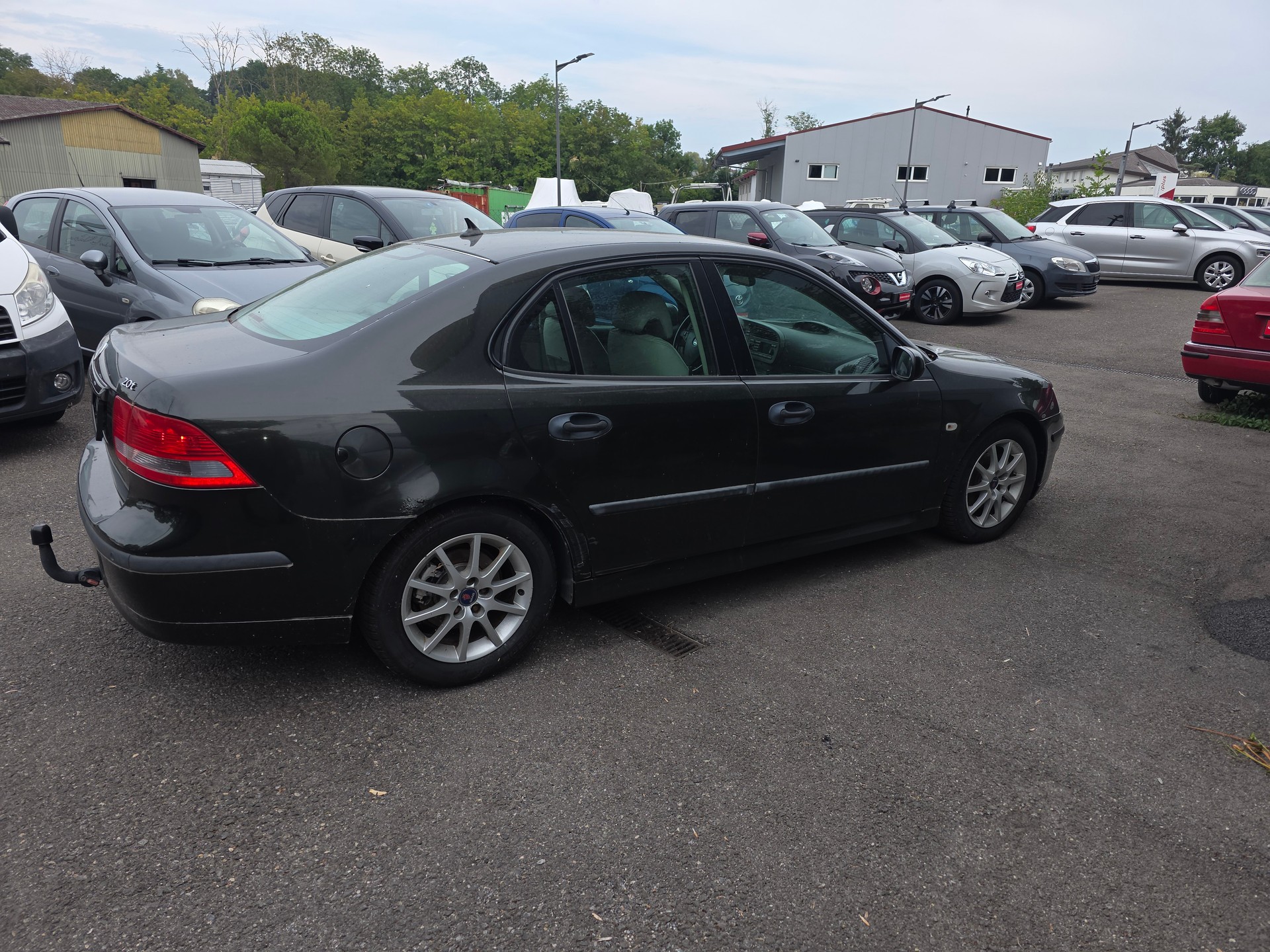 SAAB 9-3 2.0t Vector-image-4