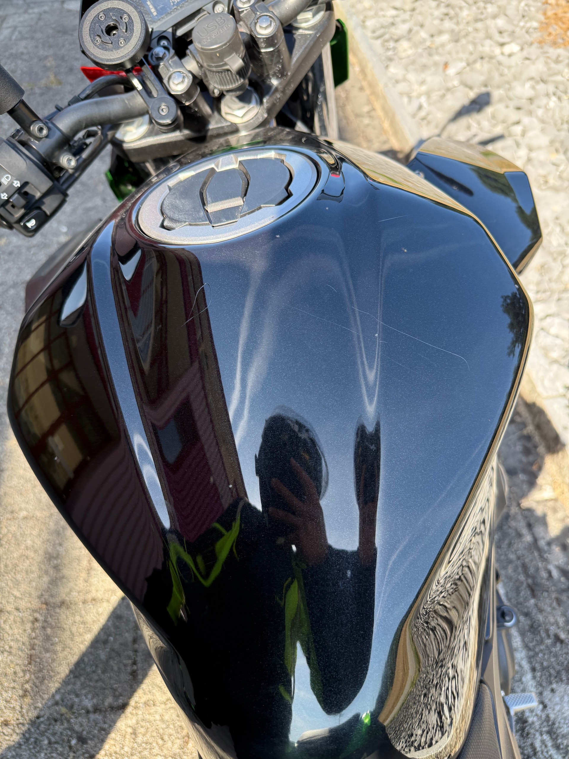 KAWASAKI Z 400 ABS-image-3