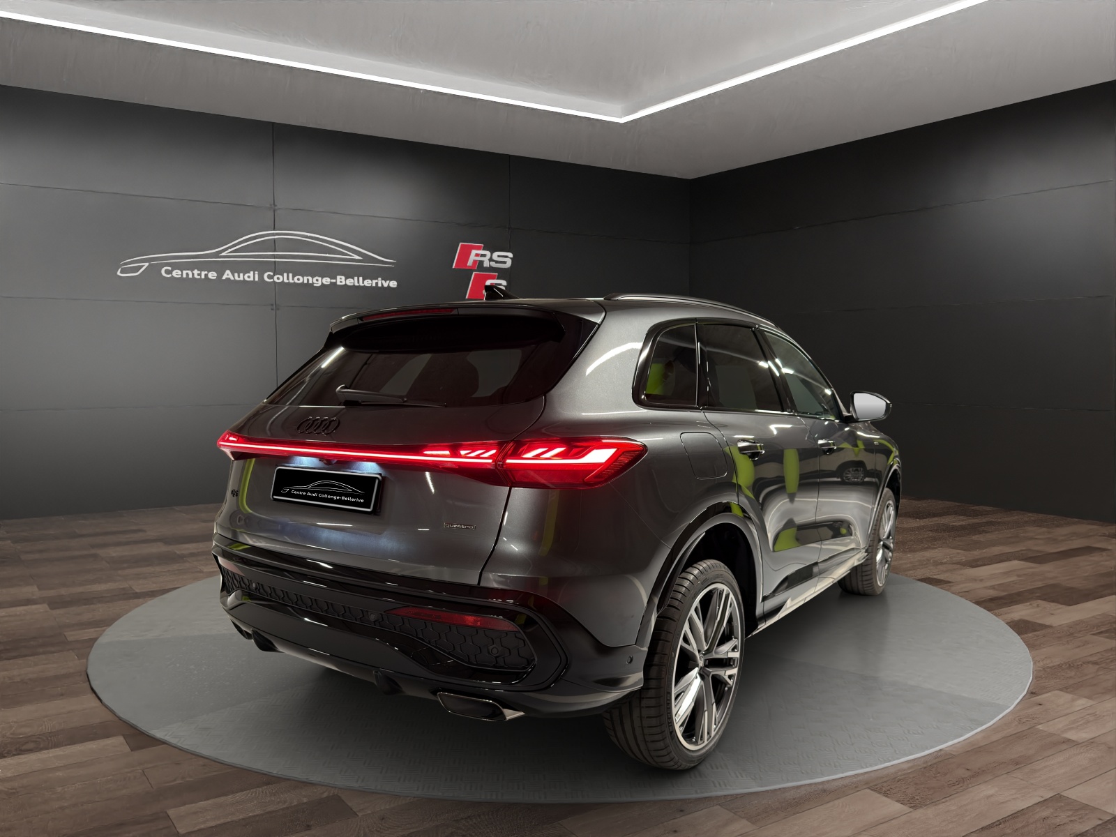 AUDI Q5 e-hybrid quattro 220 kW S-tronic-image-14