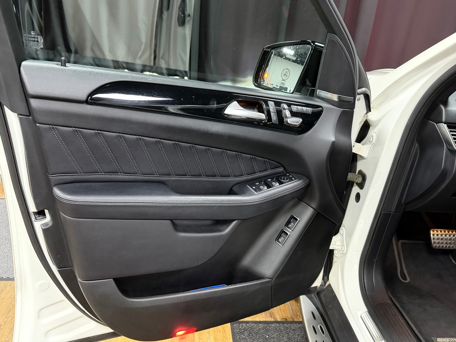 MERCEDES-BENZ GLE 350 d 4Matic 9G-Tronic-image-10