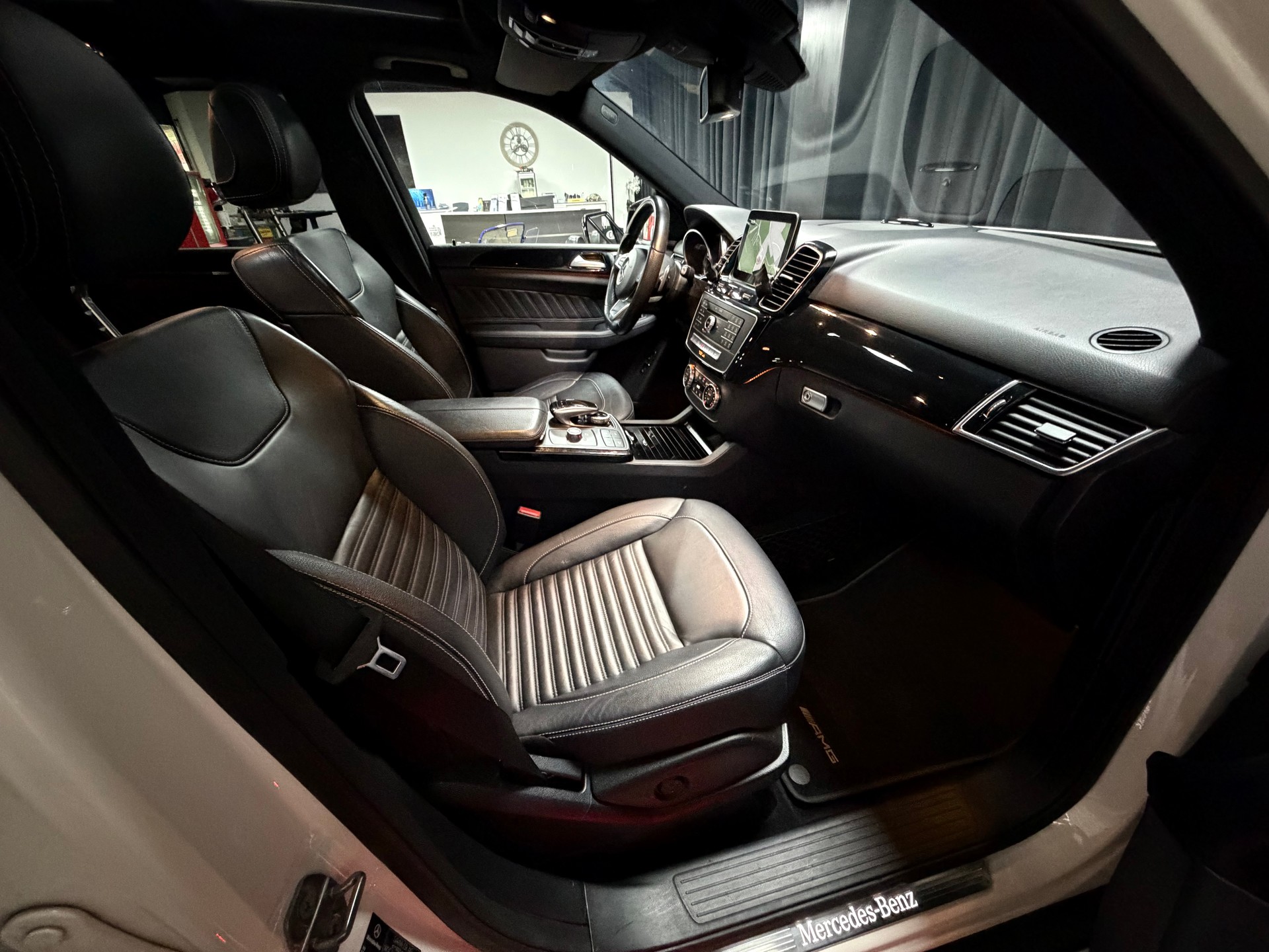 MERCEDES-BENZ GLE 350 d 4Matic 9G-Tronic-image-29