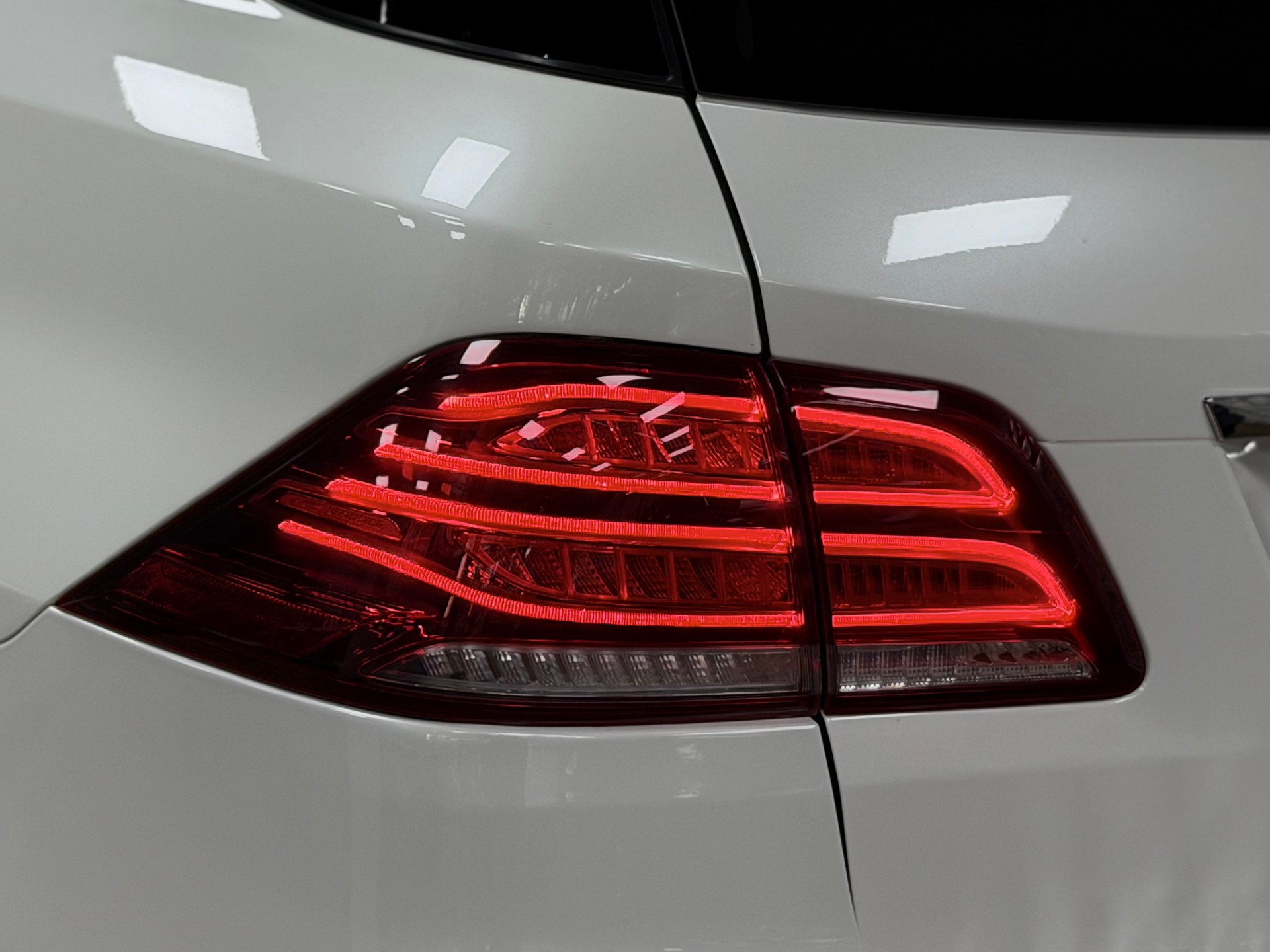 MERCEDES-BENZ GLE 350 d 4Matic 9G-Tronic-image-8