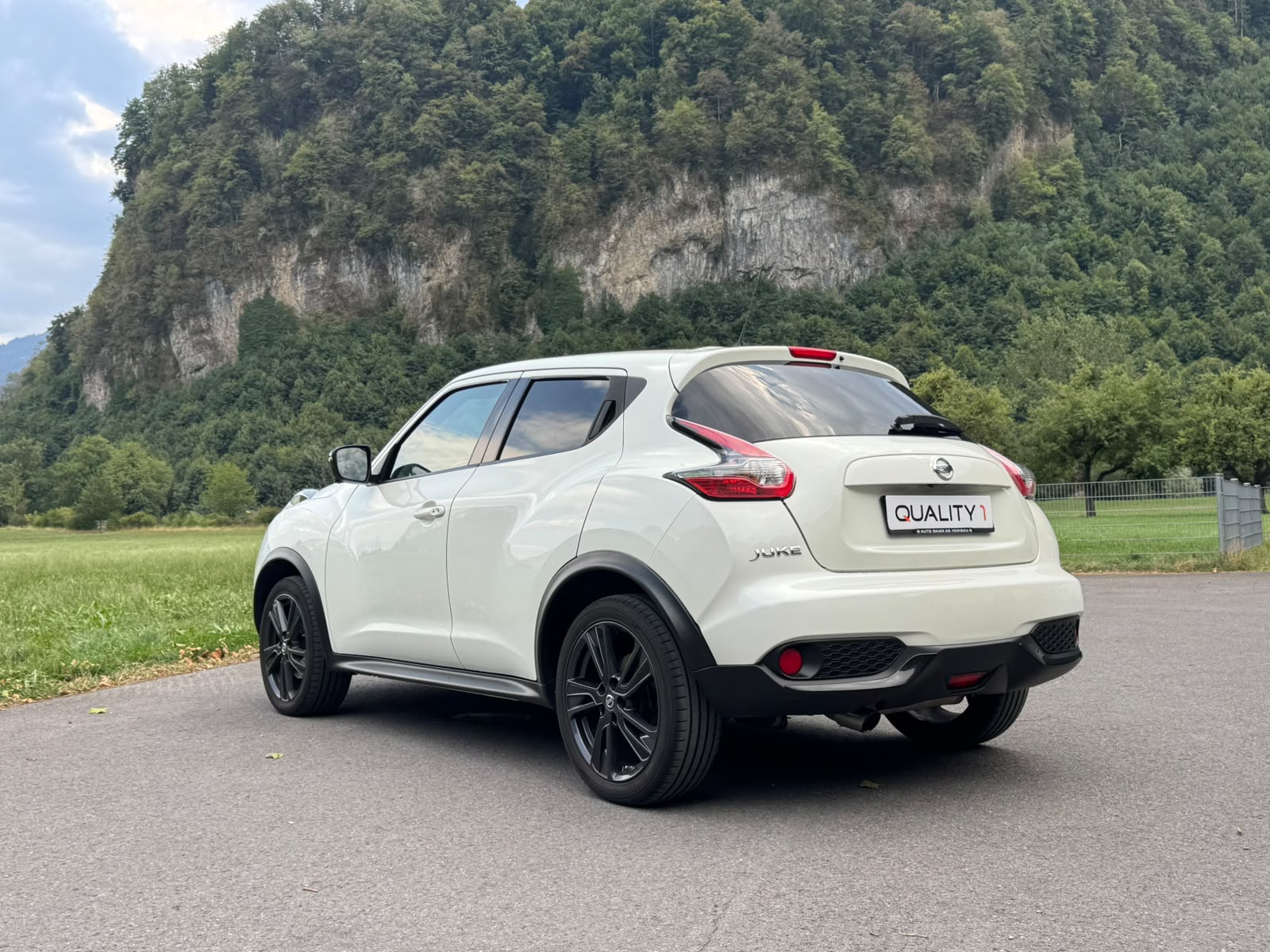 NISSAN Juke 1.6 DIG-T N-Connecta 4x4 Xtronic M-CVT-image-6