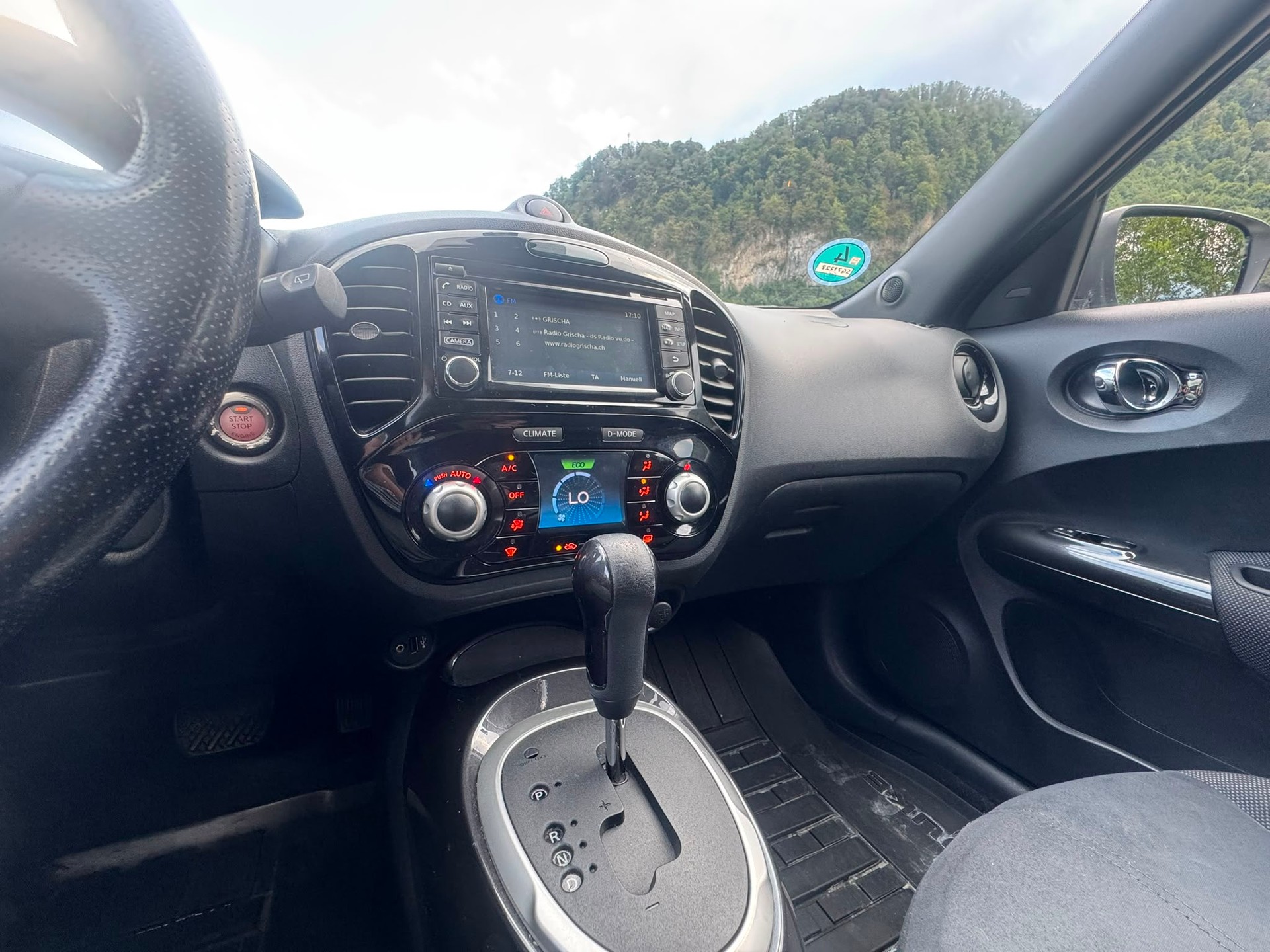 NISSAN Juke 1.6 DIG-T N-Connecta 4x4 Xtronic M-CVT-image-16