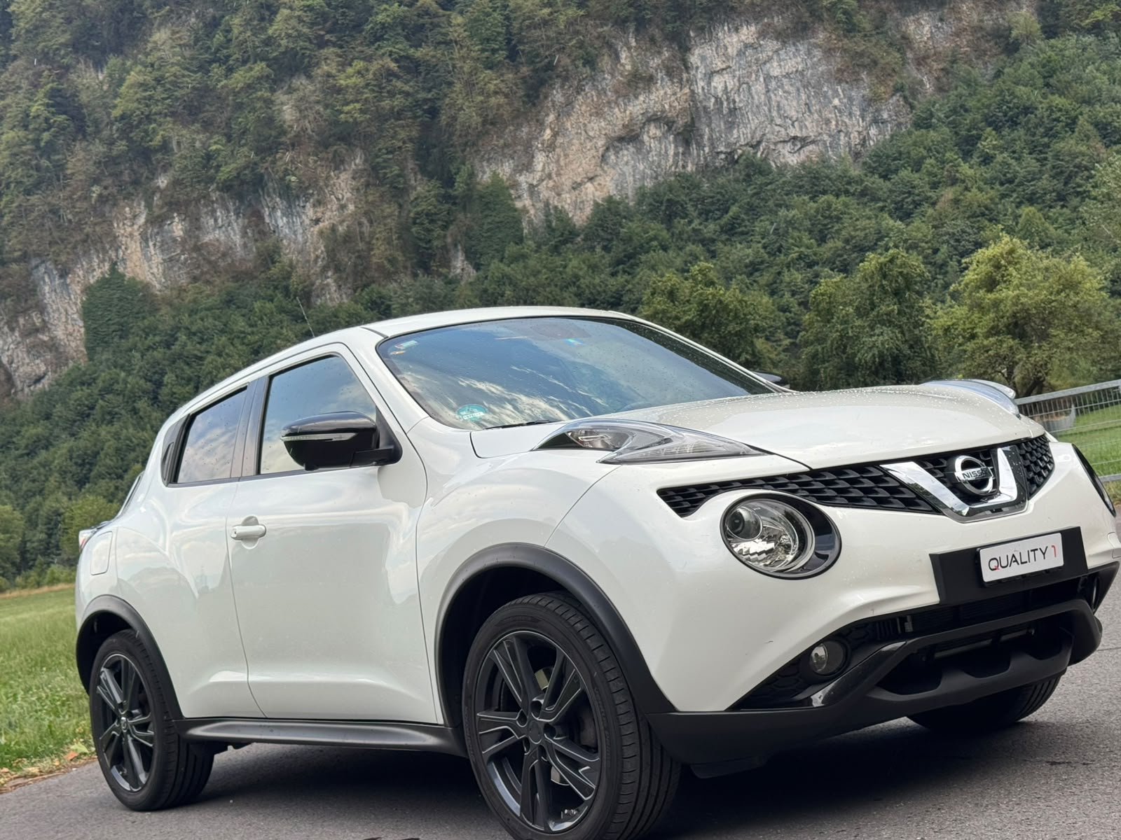 NISSAN Juke 1.6 DIG-T N-Connecta 4x4 Xtronic M-CVT-image-3