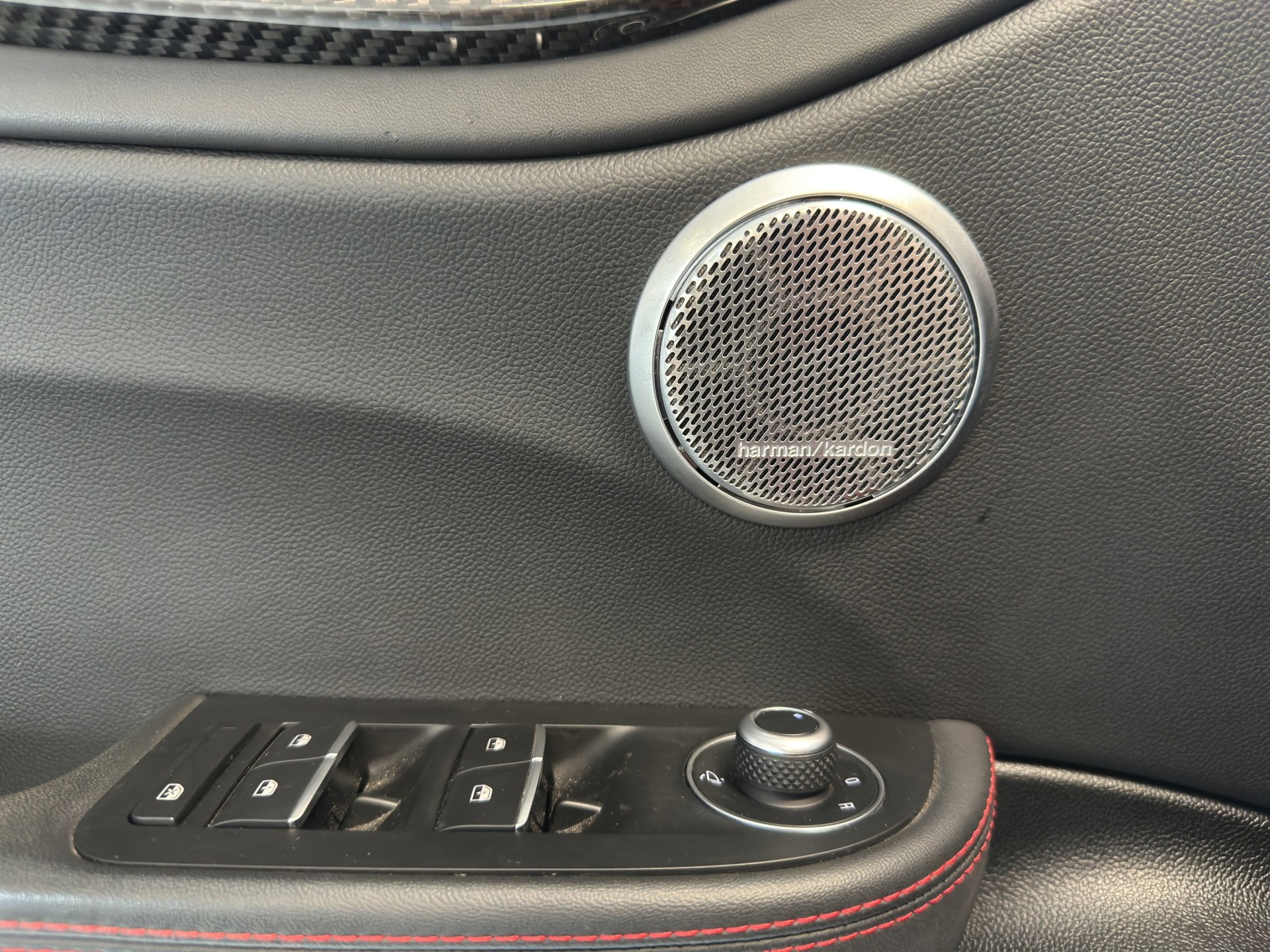 ALFA ROMEO Giulia 2.9 V6 Quadrifoglio Automatic-image-19