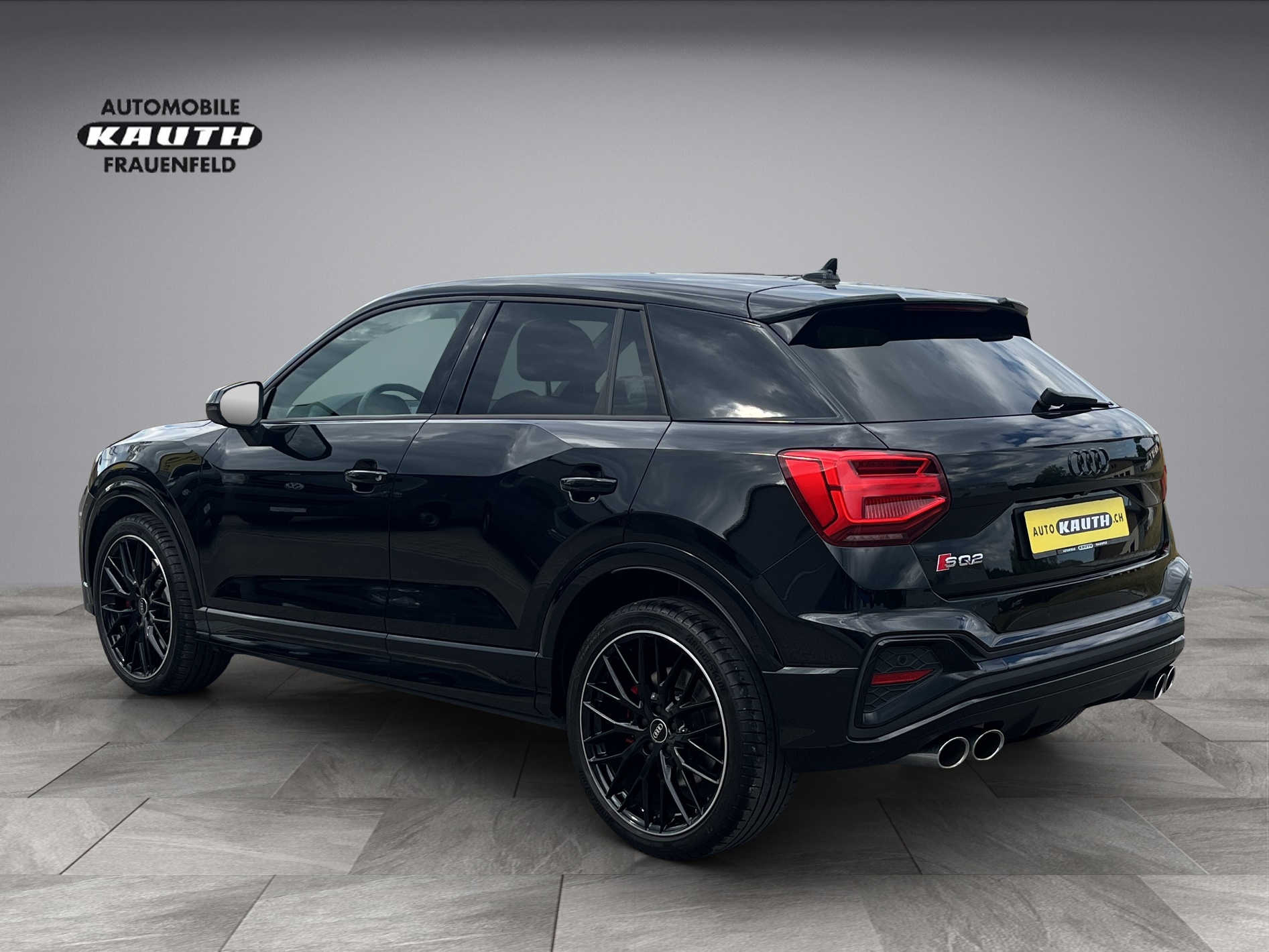 AUDI SQ2 TFSI quattro S-tronic*ALL BLACK, SONOS Sound, Matrix, ACC, Rückfahrkamera*-image-2