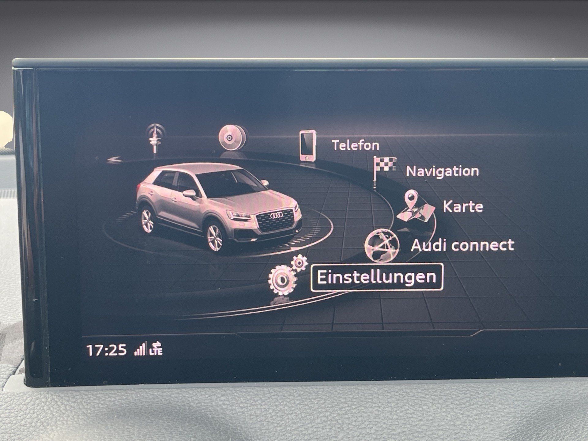 AUDI SQ2 TFSI quattro S-tronic*ALL BLACK, SONOS Sound, Matrix, ACC, Rückfahrkamera*-image-25