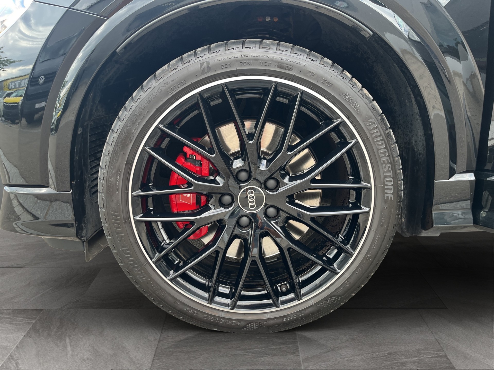 AUDI SQ2 TFSI quattro S-tronic*ALL BLACK, SONOS Sound, Matrix, ACC, Rückfahrkamera*-image-13