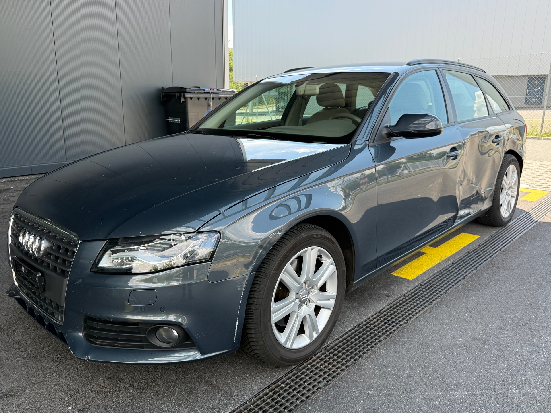 AUDI A4 Avant 2.7 TDI multitronic-image-0