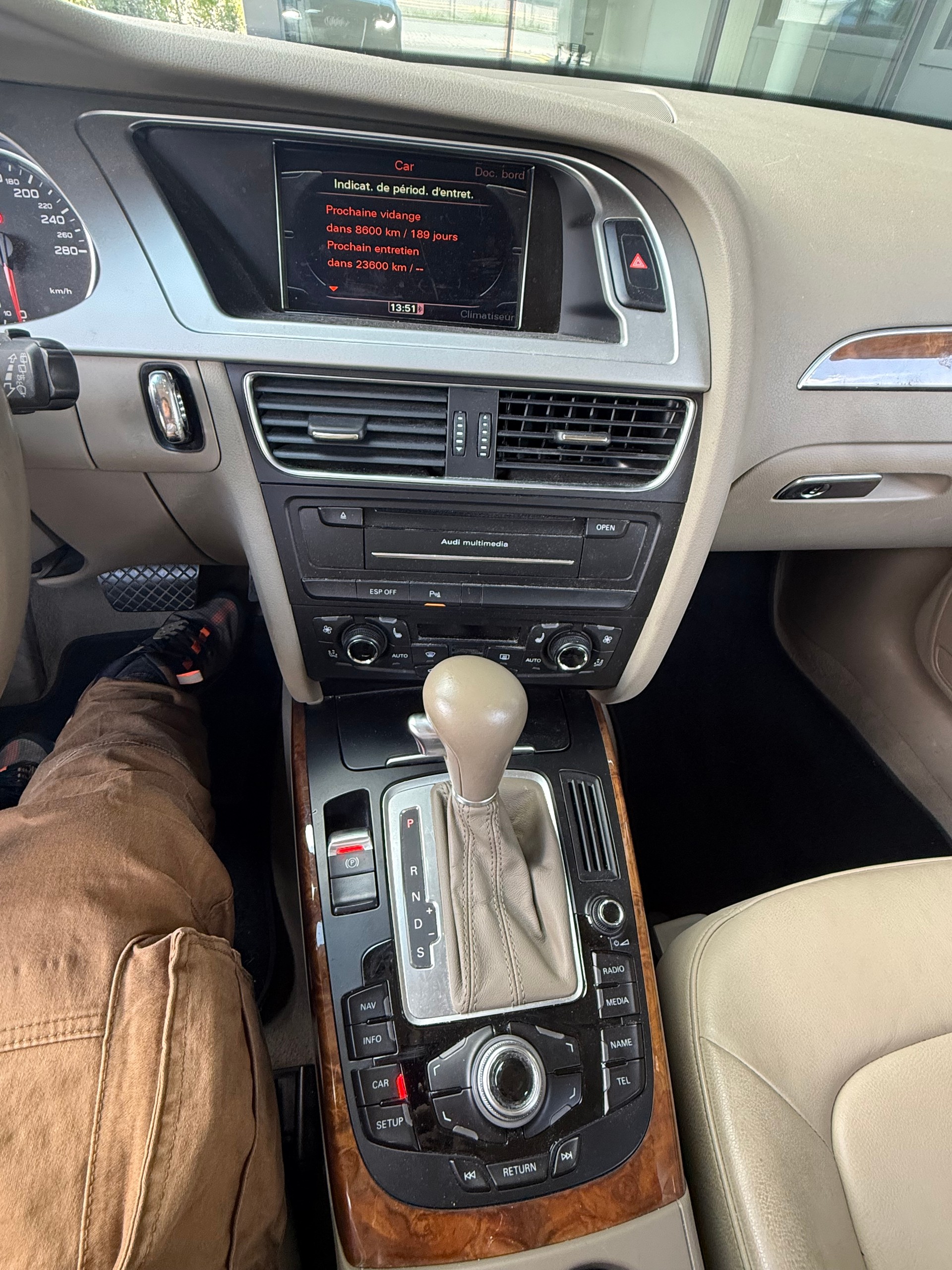 AUDI A4 Avant 2.7 TDI multitronic-image-11