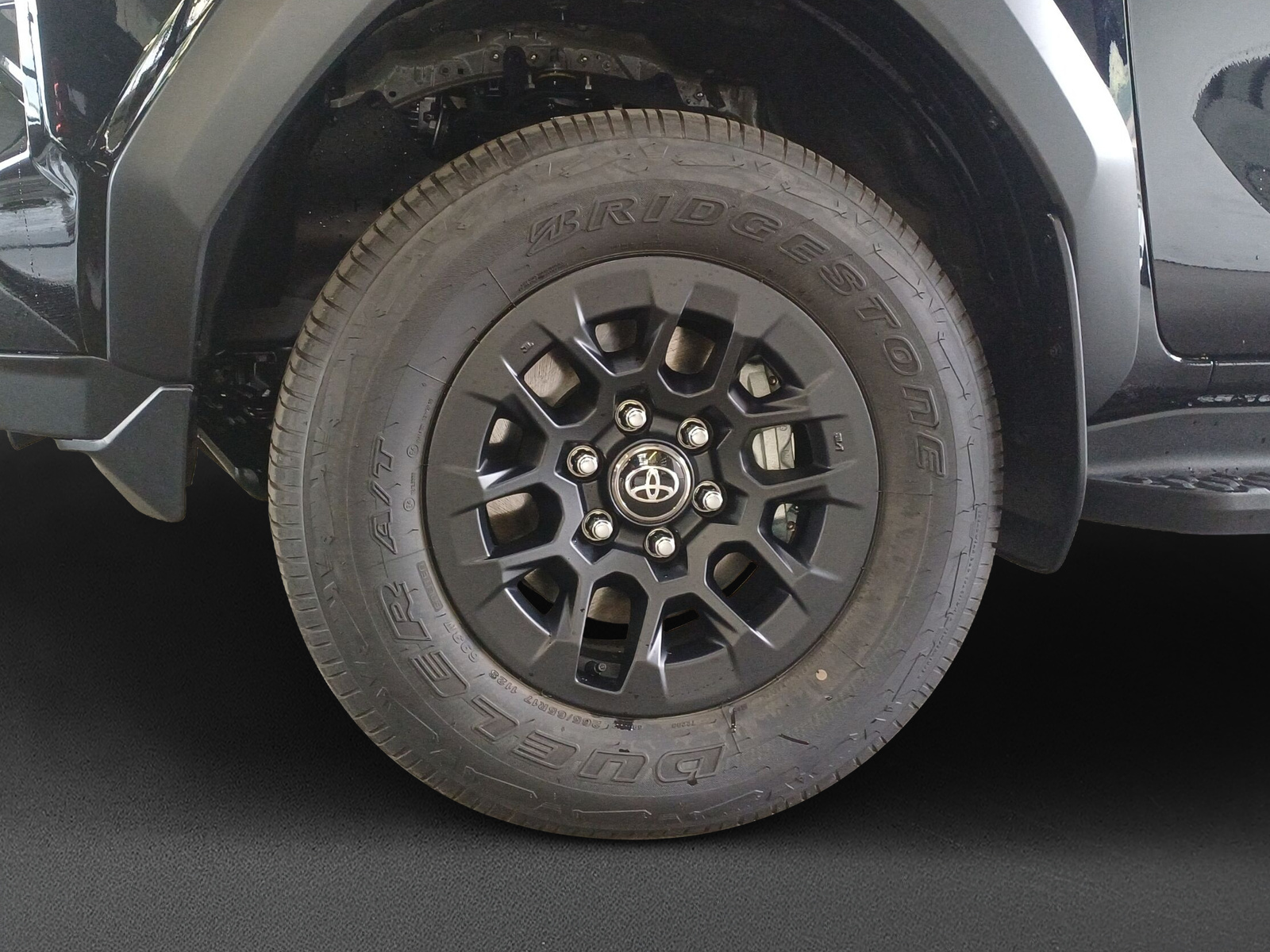 TOYOTA Hilux Double Cab.-Pick-up 2.8 D-4D MHEV 204 Advanced-image-4