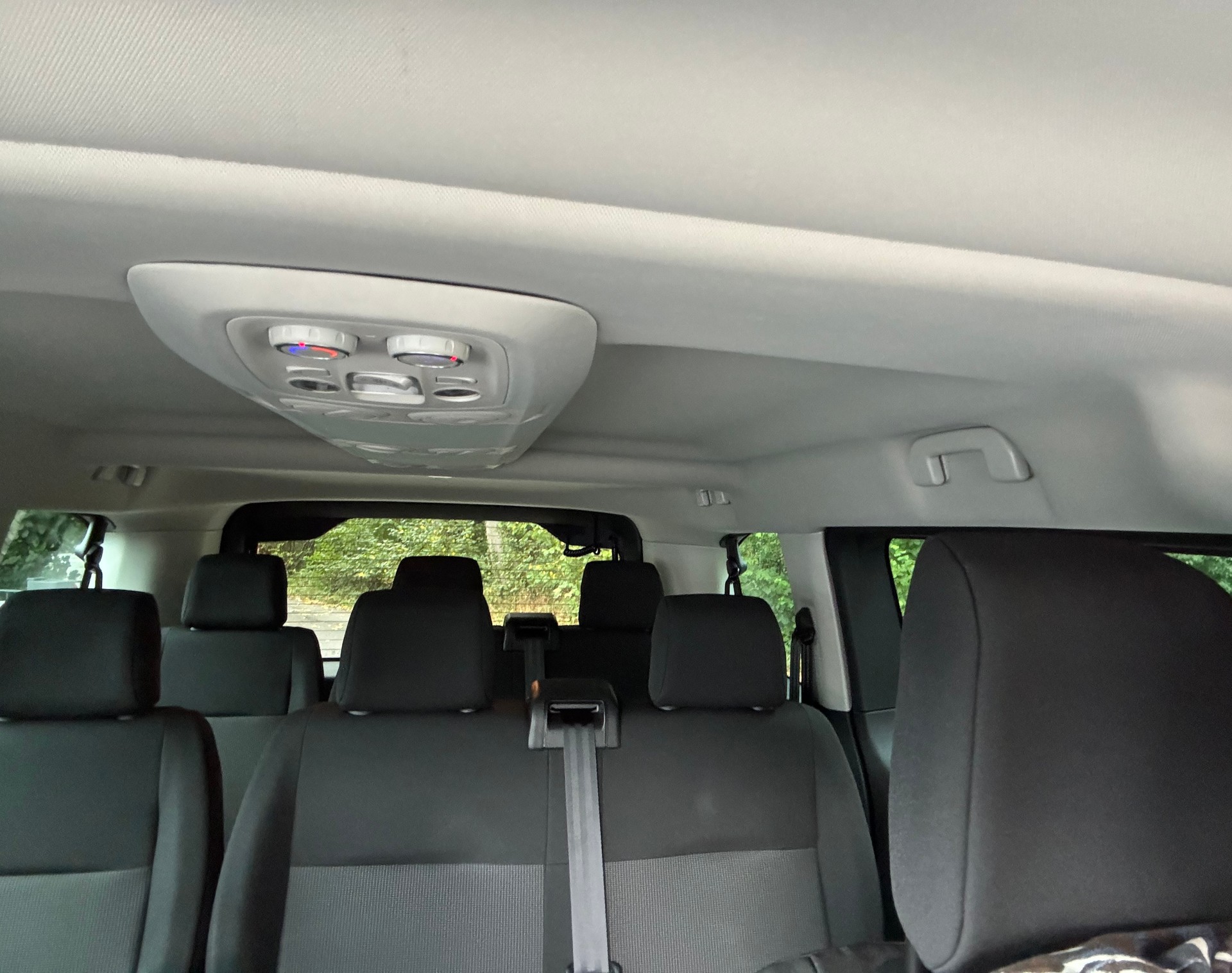 PEUGEOT Traveller Family Edition Standard EAT8-image-14