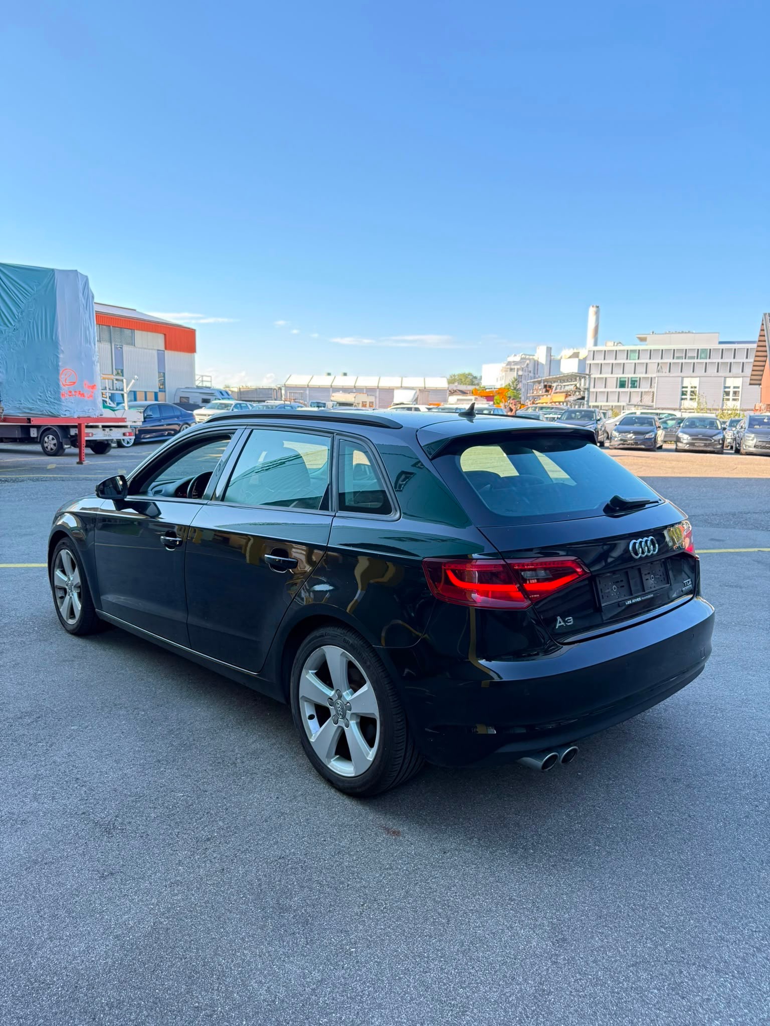 AUDI A3 Sportback 2.0 TDI Ambition quattro-image-4