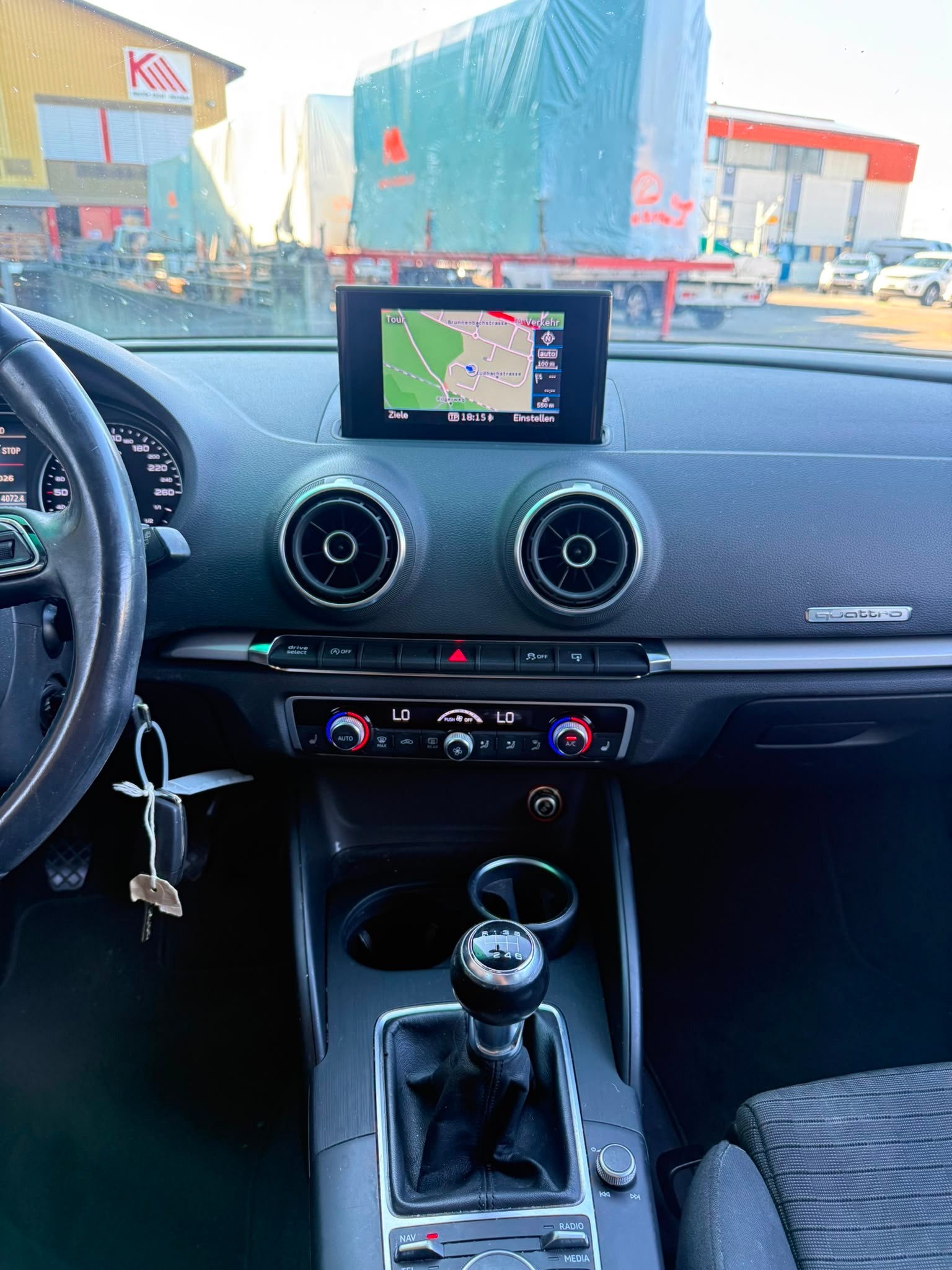 AUDI A3 Sportback 2.0 TDI Ambition quattro-image-11