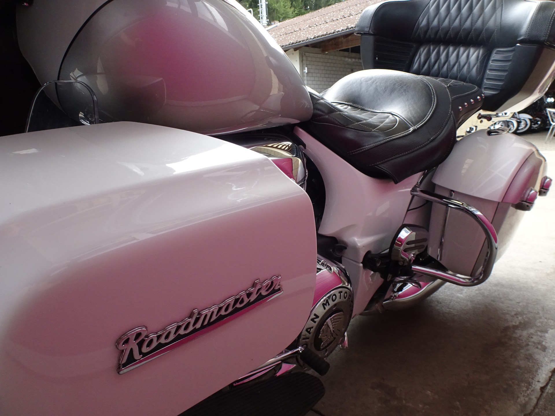 INDIAN Roadmaster-image-12