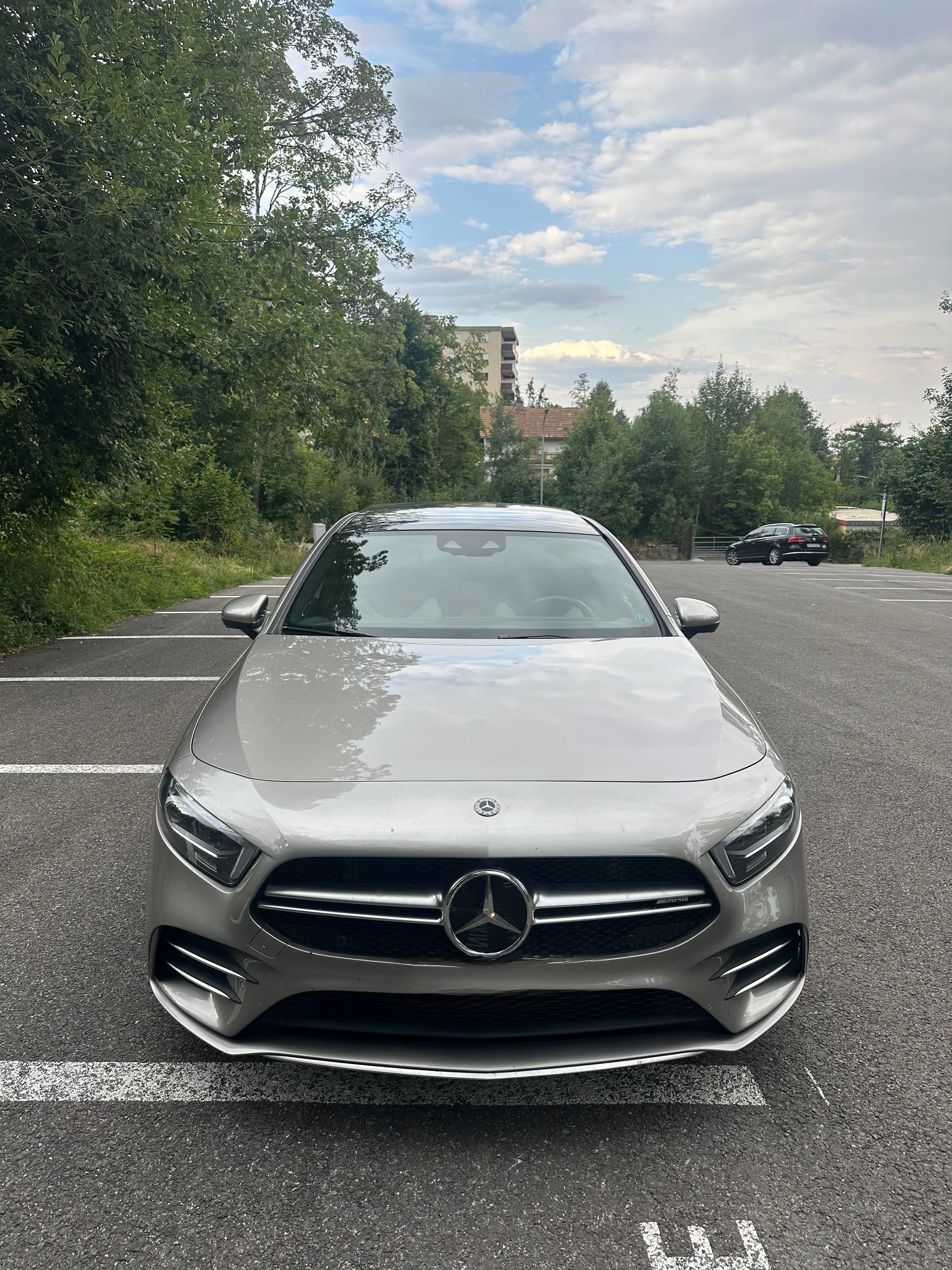 MERCEDES-BENZ A 35 AMG 4matic-image-0