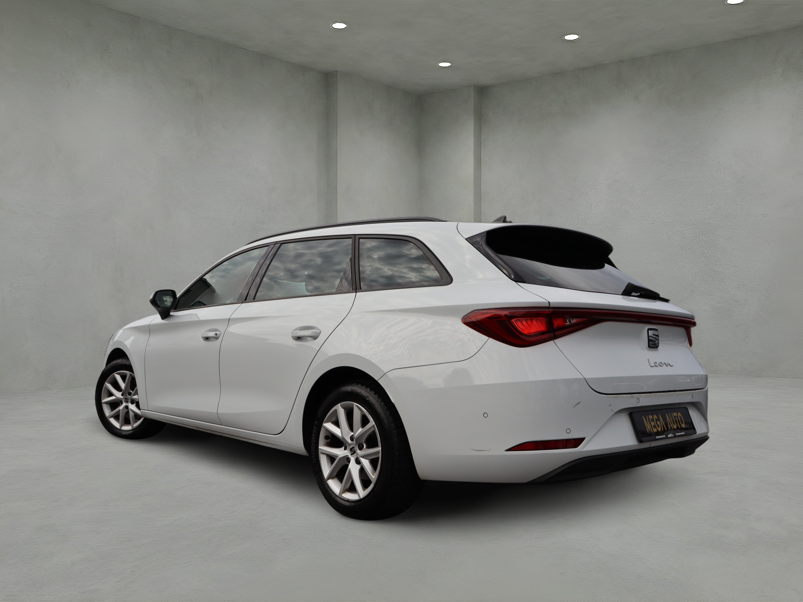SEAT Leon ST 2.0 TDI EVO DSG Style-image-2