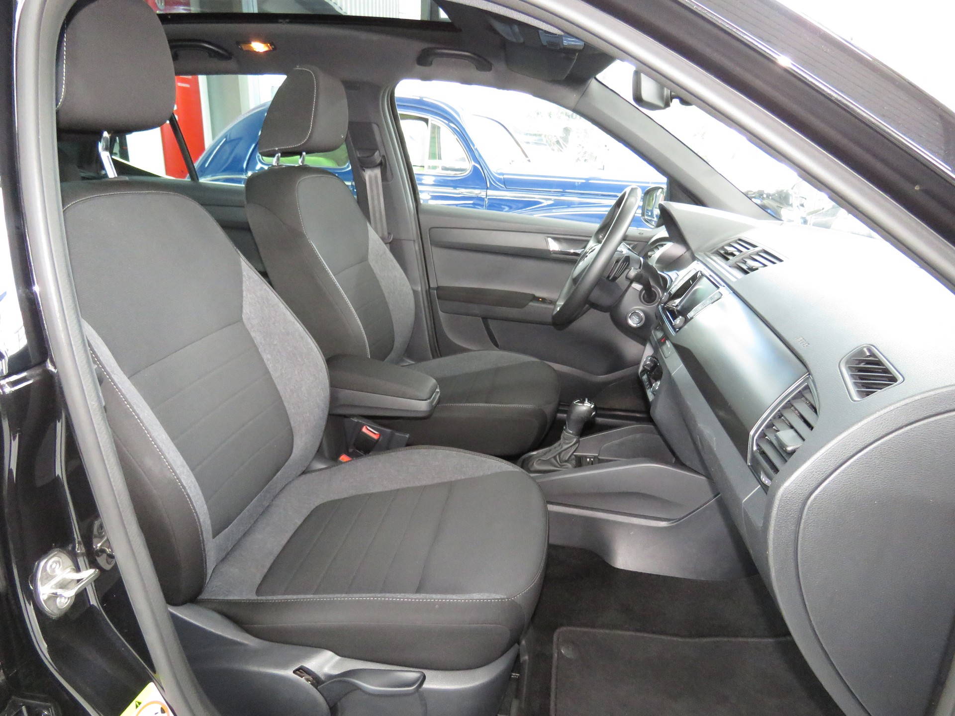 SKODA Fabia 1.0 TSI Drive DSG (Automat)-image-12