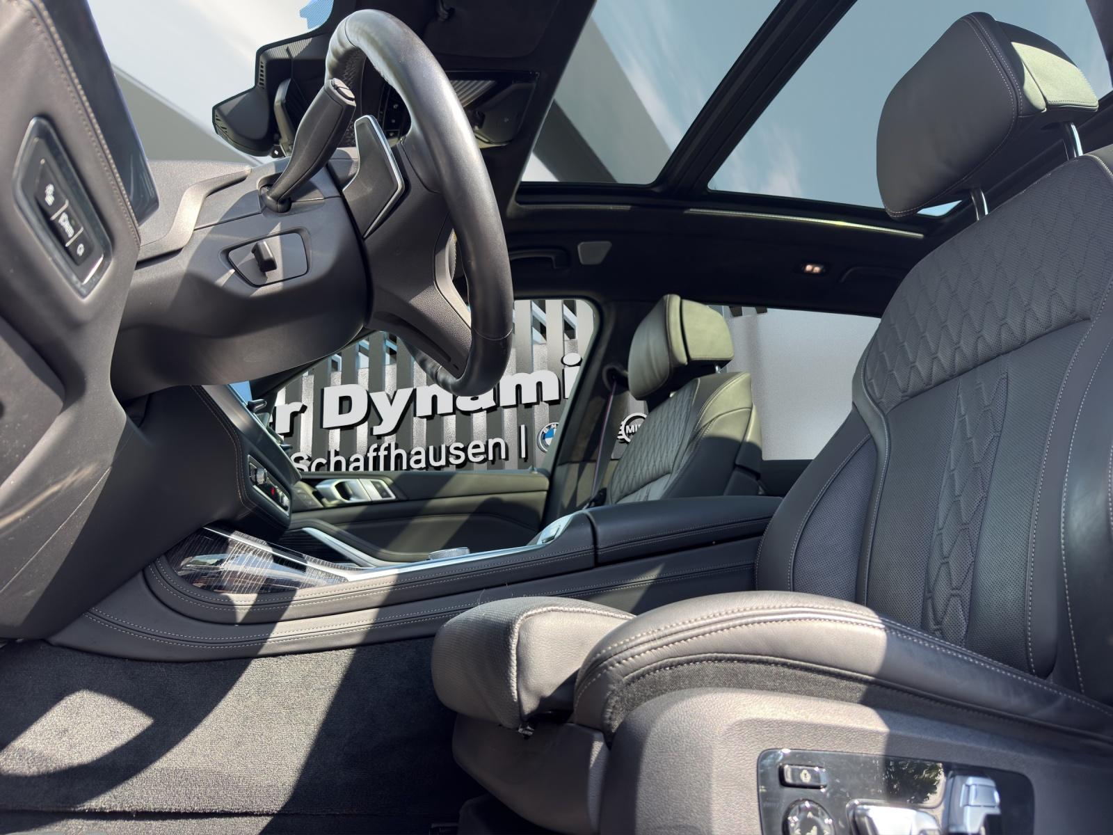 BMW X7 40d xDrive M AERODYNAMIKPAKET-image-15