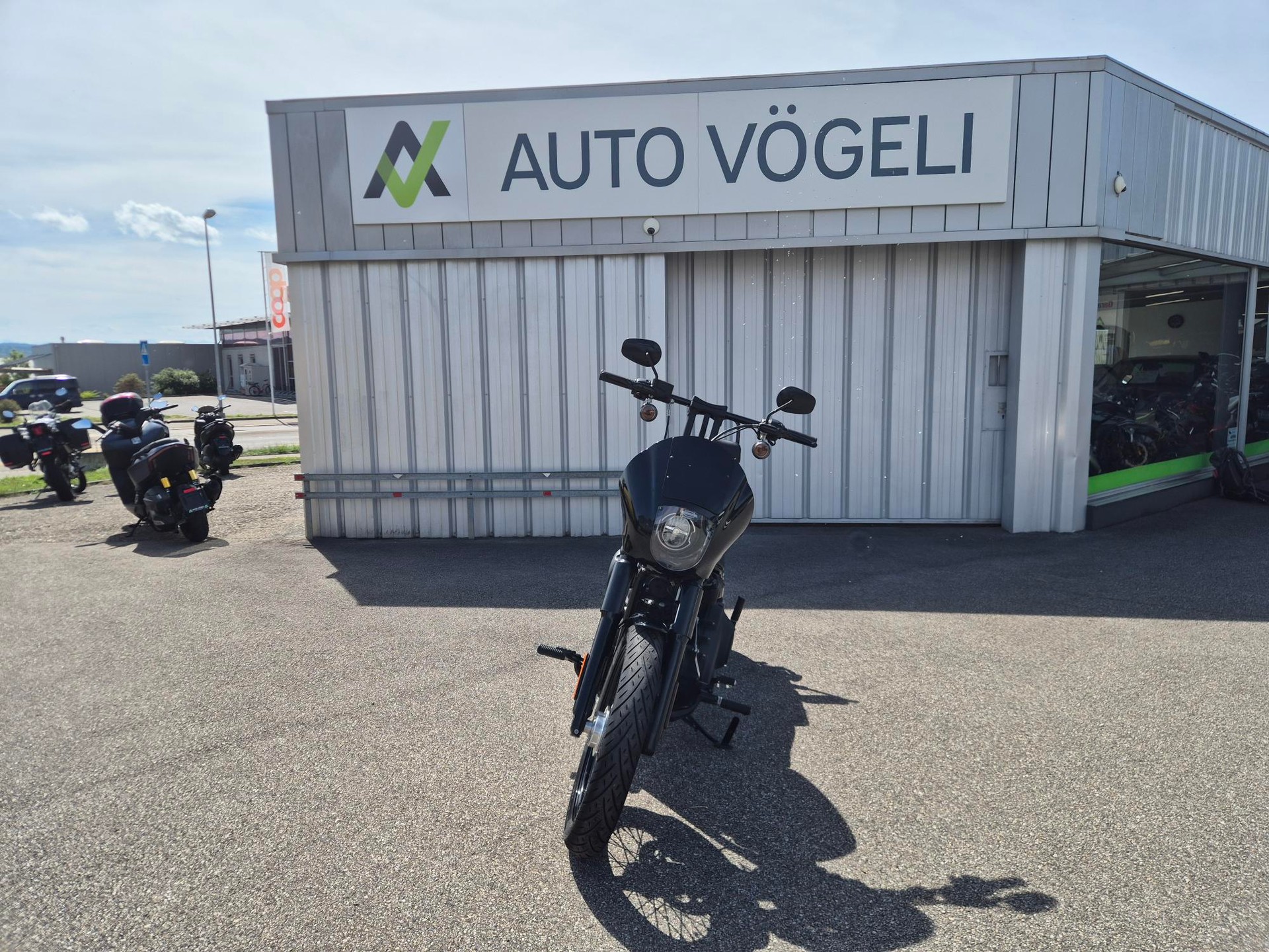 HARLEY-DAVIDSON FXBB Street Bob 107 (33kW) ABS 64Kw-showroom-element-1