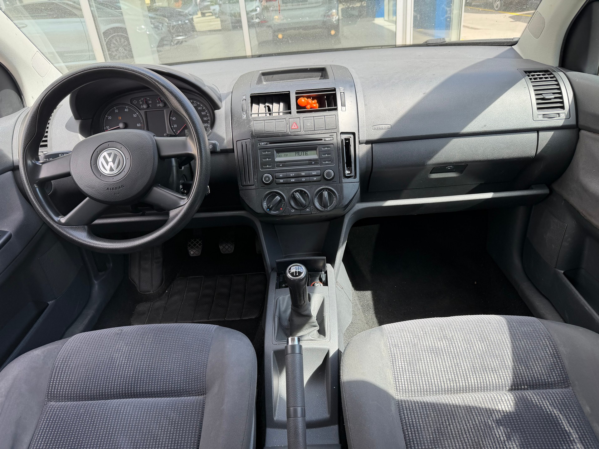 VW Polo 1.4 16V Comfortline-image-10