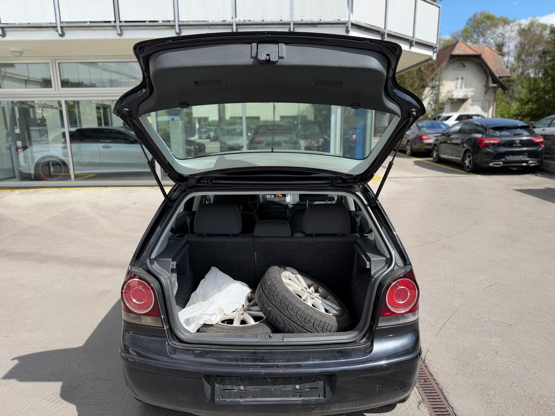 VW Polo 1.4 16V Comfortline-image-8