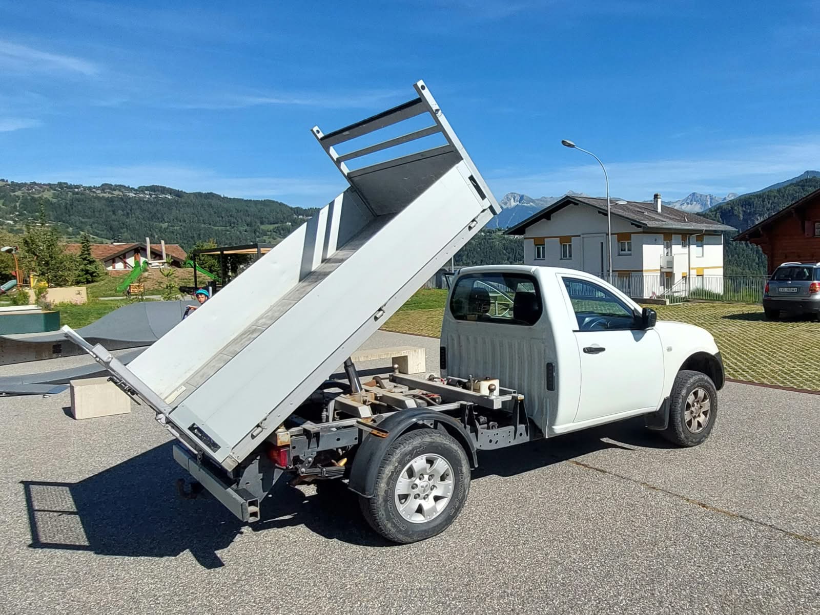 MITSUBISHI 2.5 DID 136 4x4 Inform