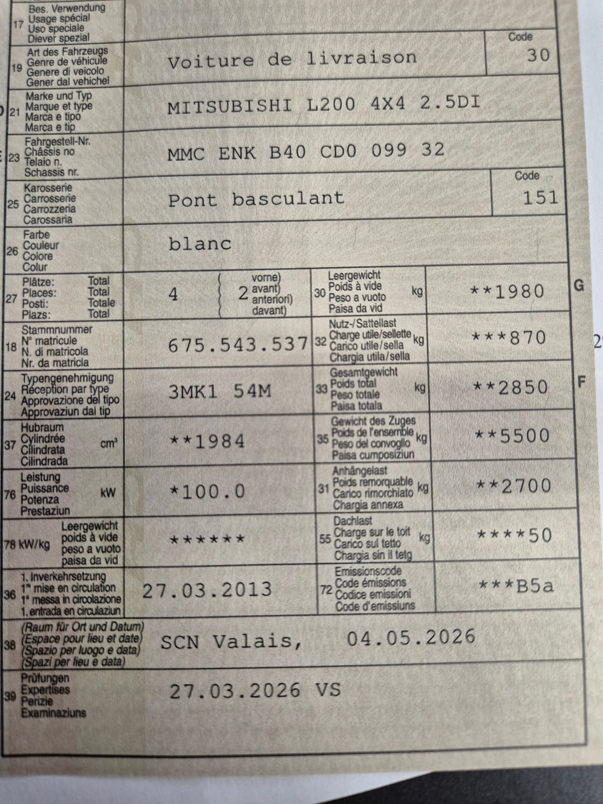 MITSUBISHI 2.5 DID 136 4x4 Inform-image-5