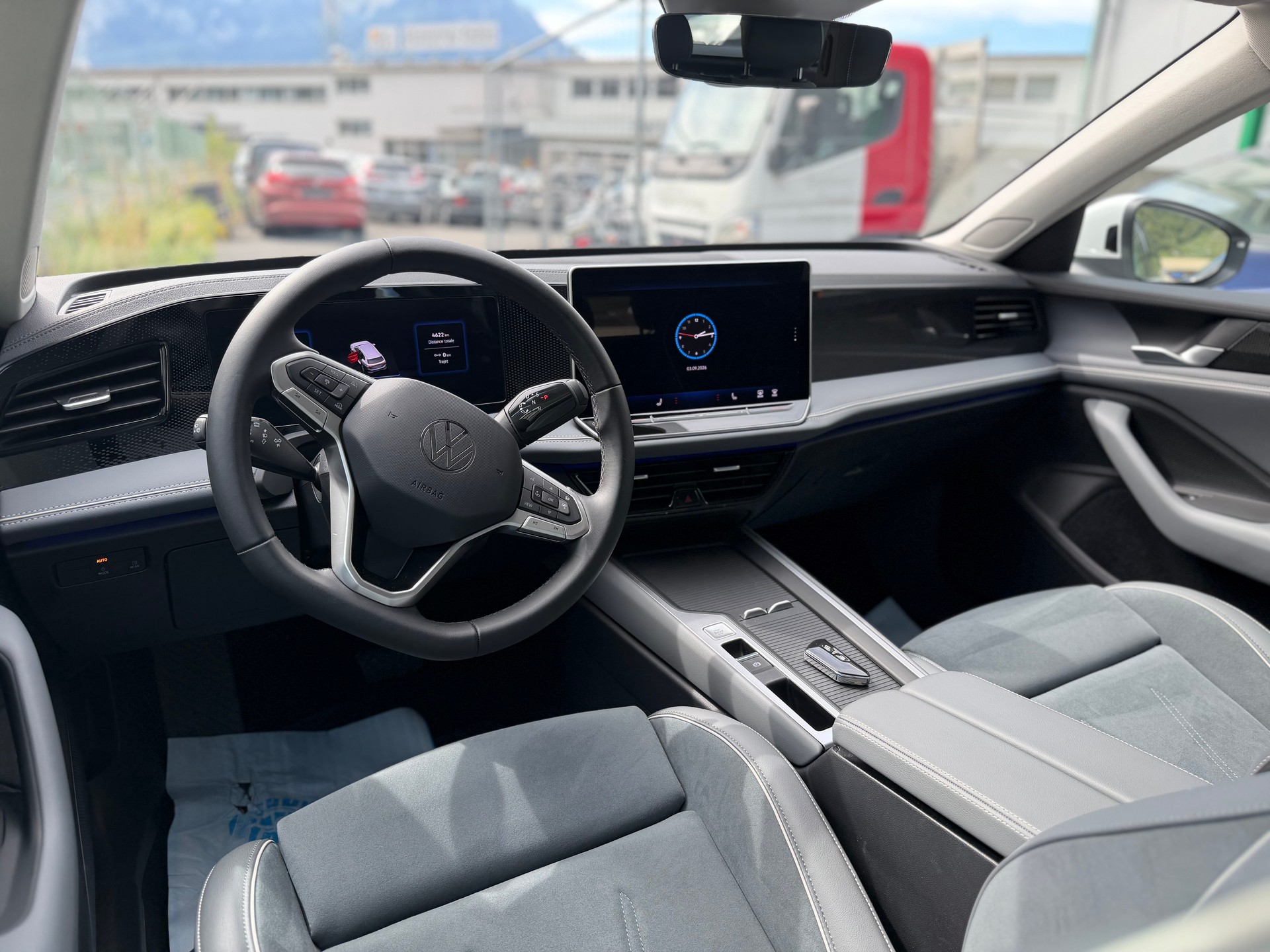 VW Passat Variant 1.5 eTSI evo2 Business DSG-image-11