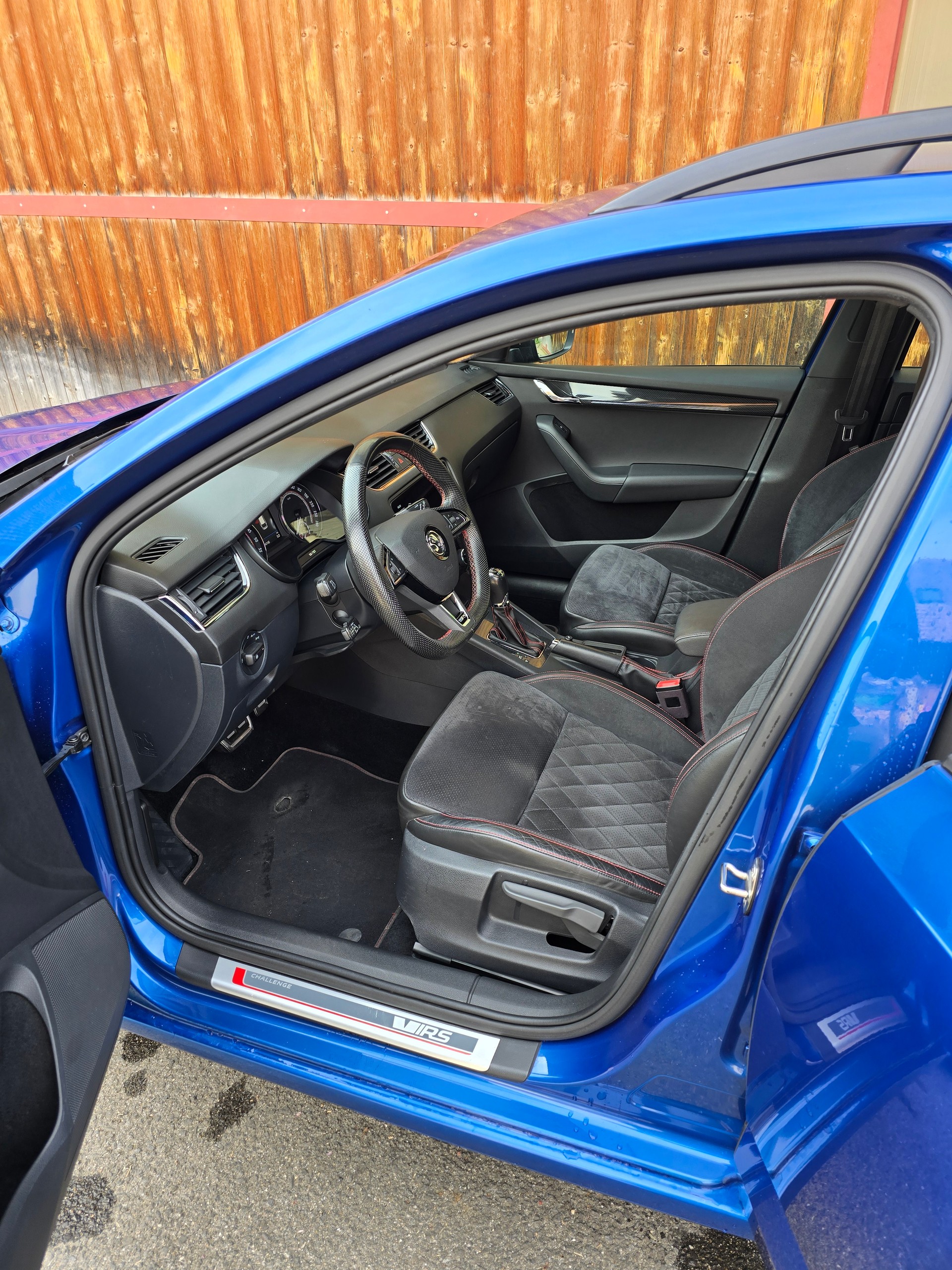 SKODA 2.0 TDI 184 RS 4x4 DSG-image-4