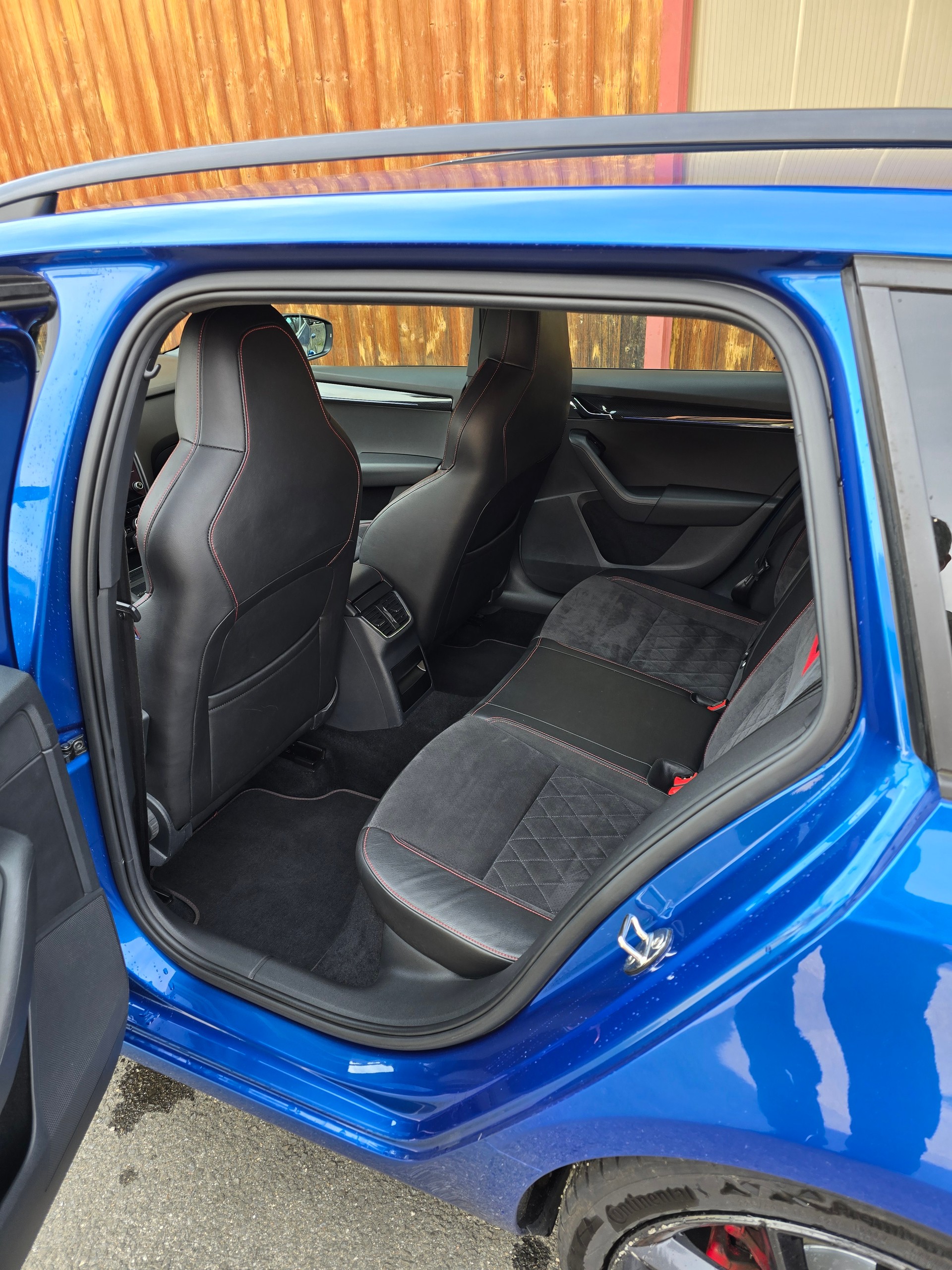SKODA 2.0 TDI 184 RS 4x4 DSG-image-3