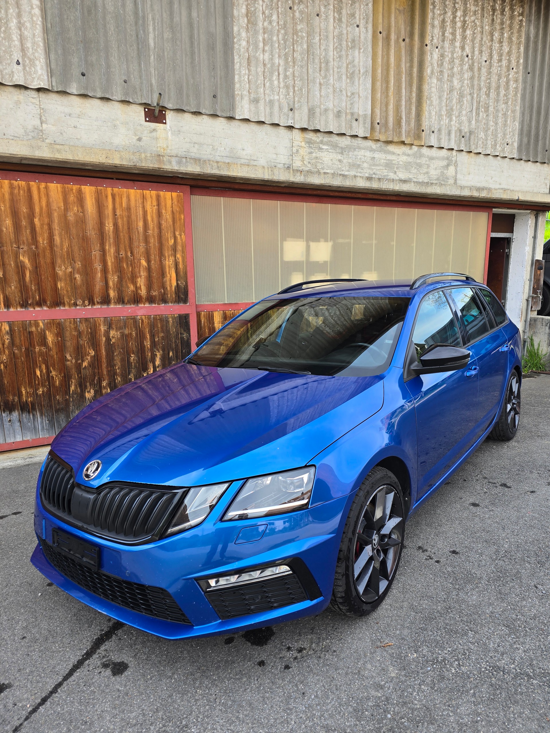 SKODA 2.0 TDI 184 RS 4x4 DSG-image-0