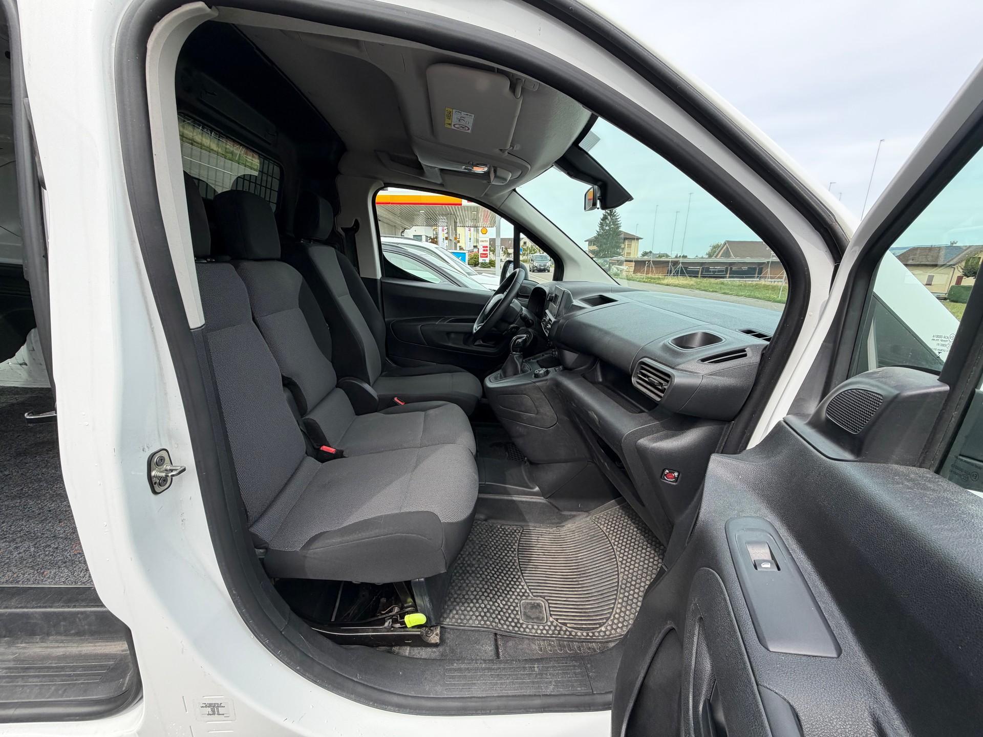 CITROEN Berlingo Van 1.6 Blue HDi 100 s/s Worker Long 1000kg-image-6