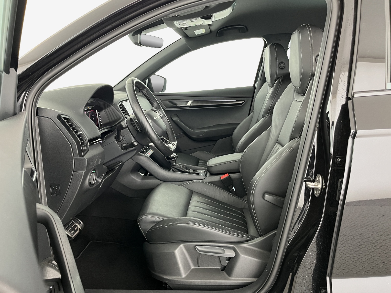 SKODA Karoq 2.0 TSI SportLine 4x4 DSG-image-7