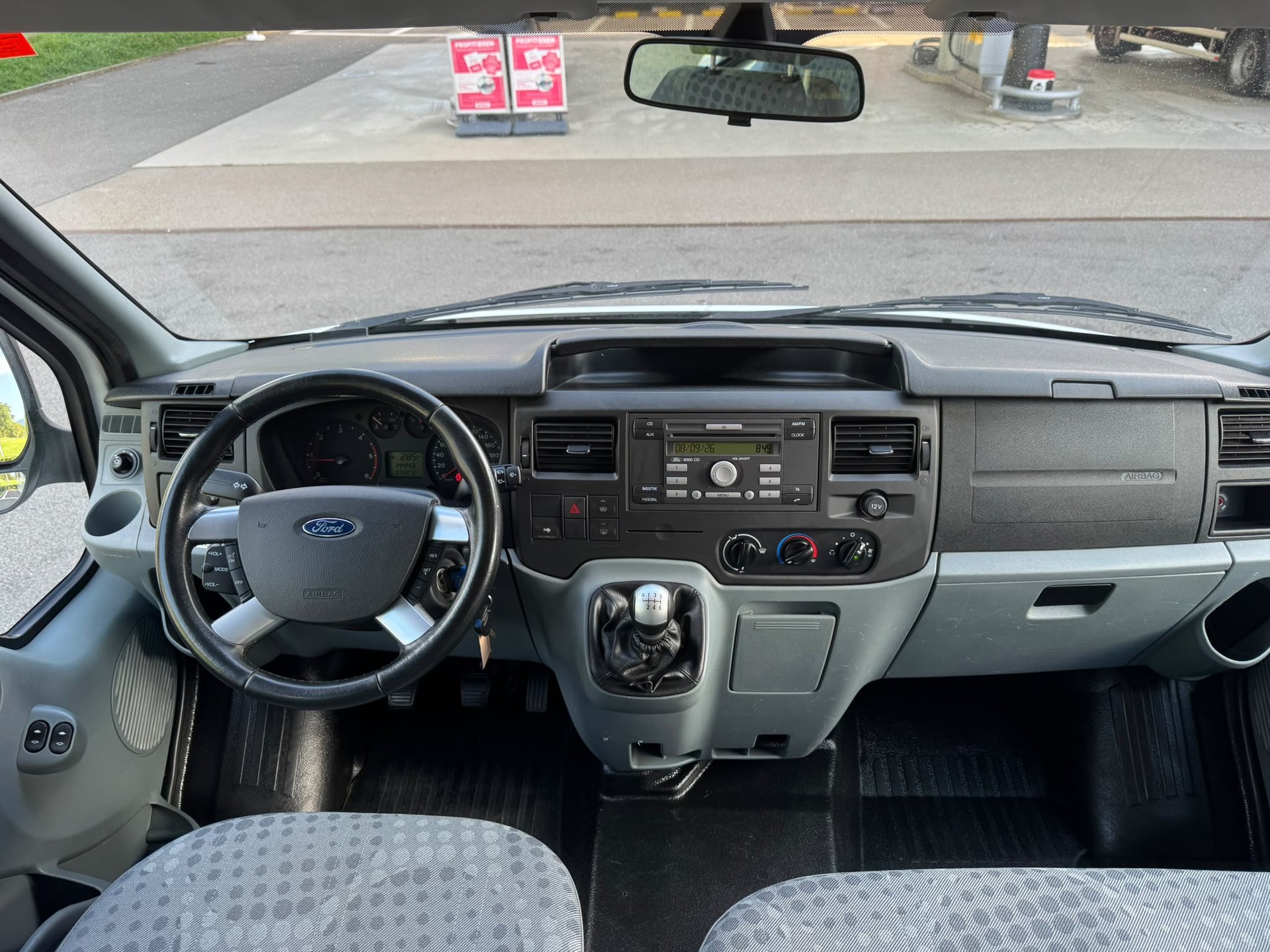 FORD Transit 2.4 TDCi 330 S 4x4 Limited-image-8