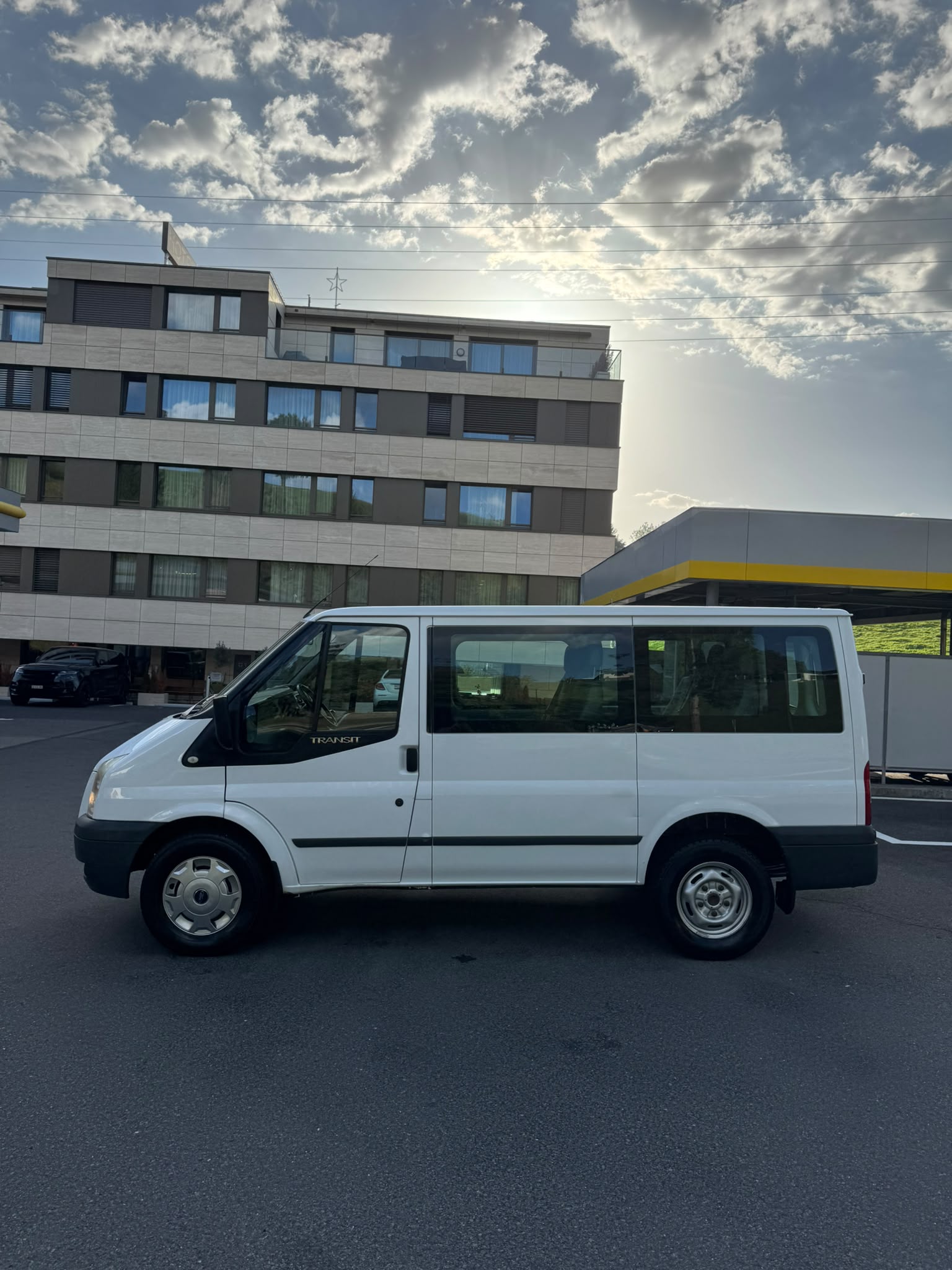 FORD Transit 2.4 TDCi 330 S 4x4 Limited-image-3