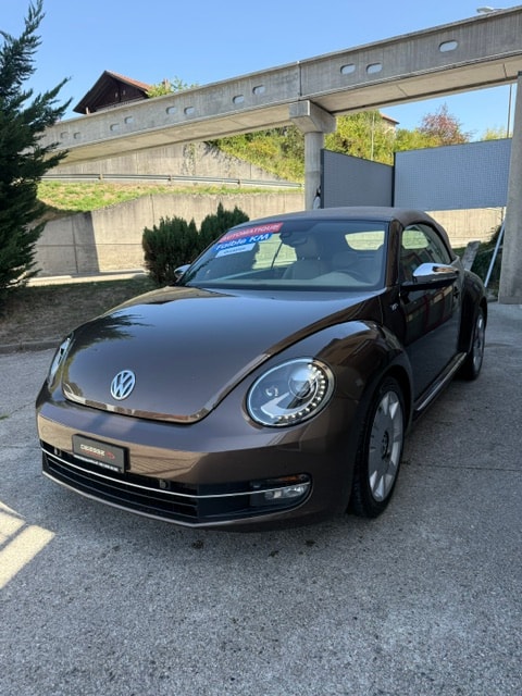 VW Beetle Cabrio 1.4 TSI Design DSG-image-2