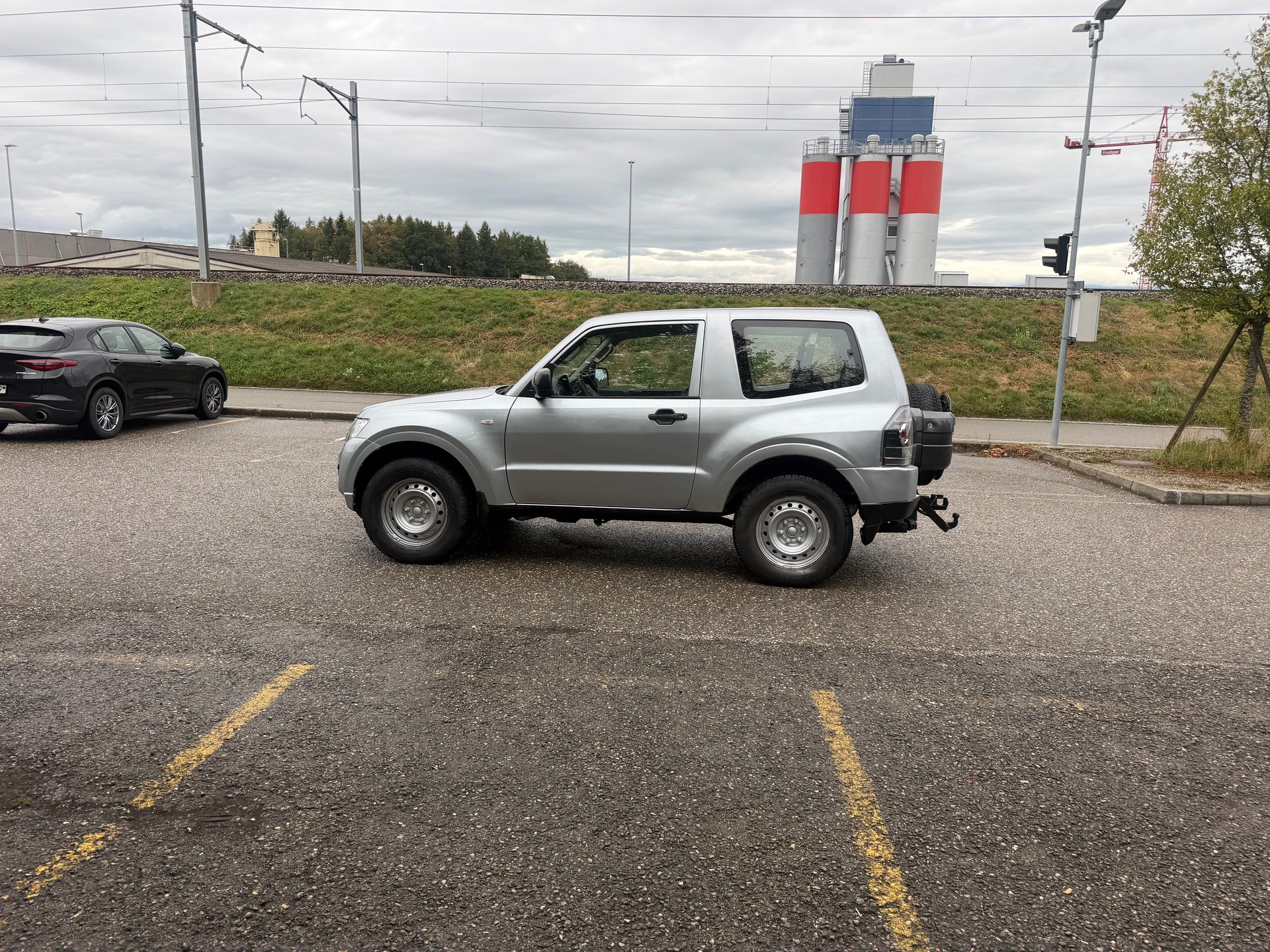 MITSUBISHI Pajero 3.2 DI-D Profi-image-3