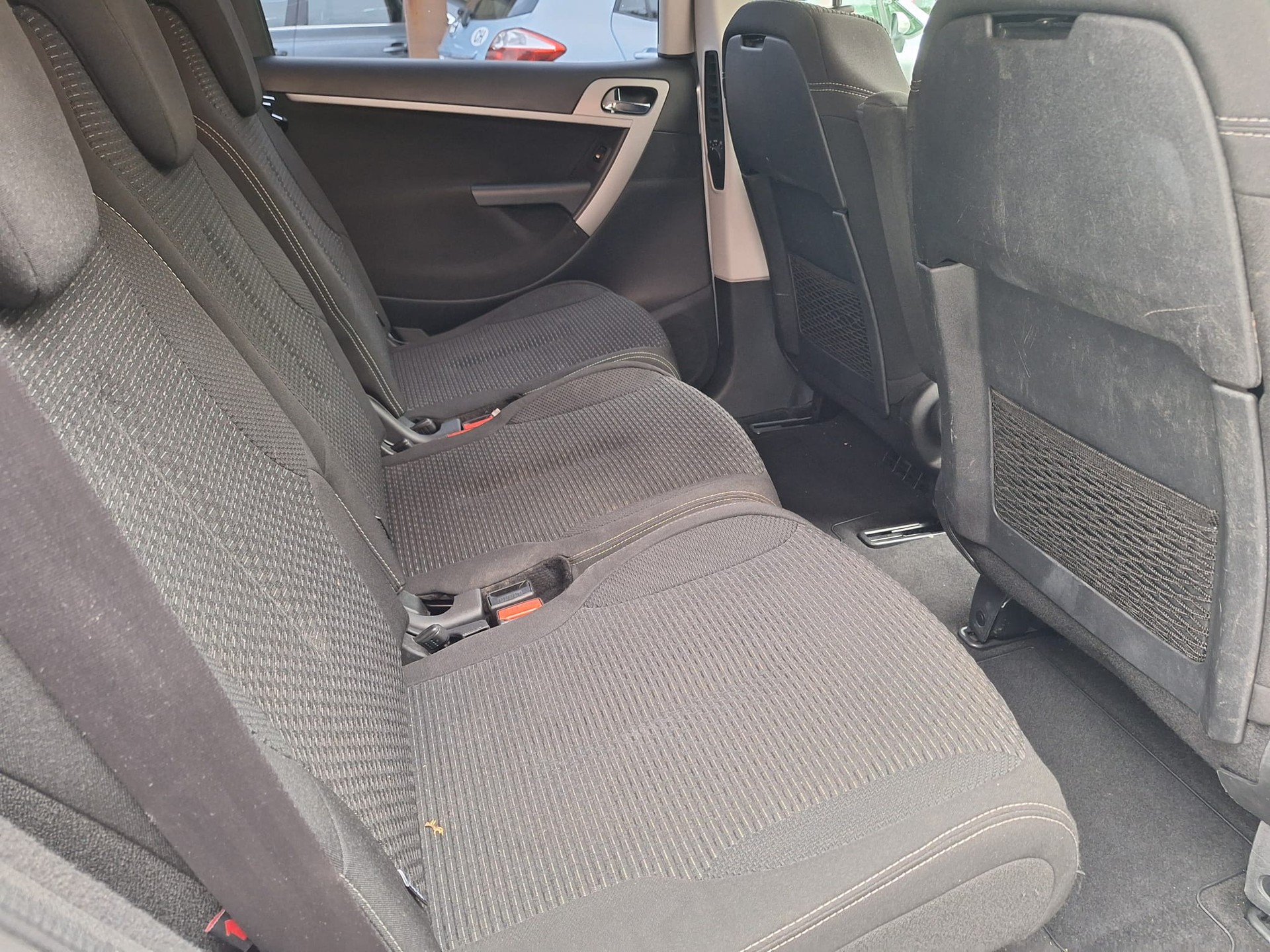 CITROEN C4 Picasso 1.6i 16V Swiss Style-image-9