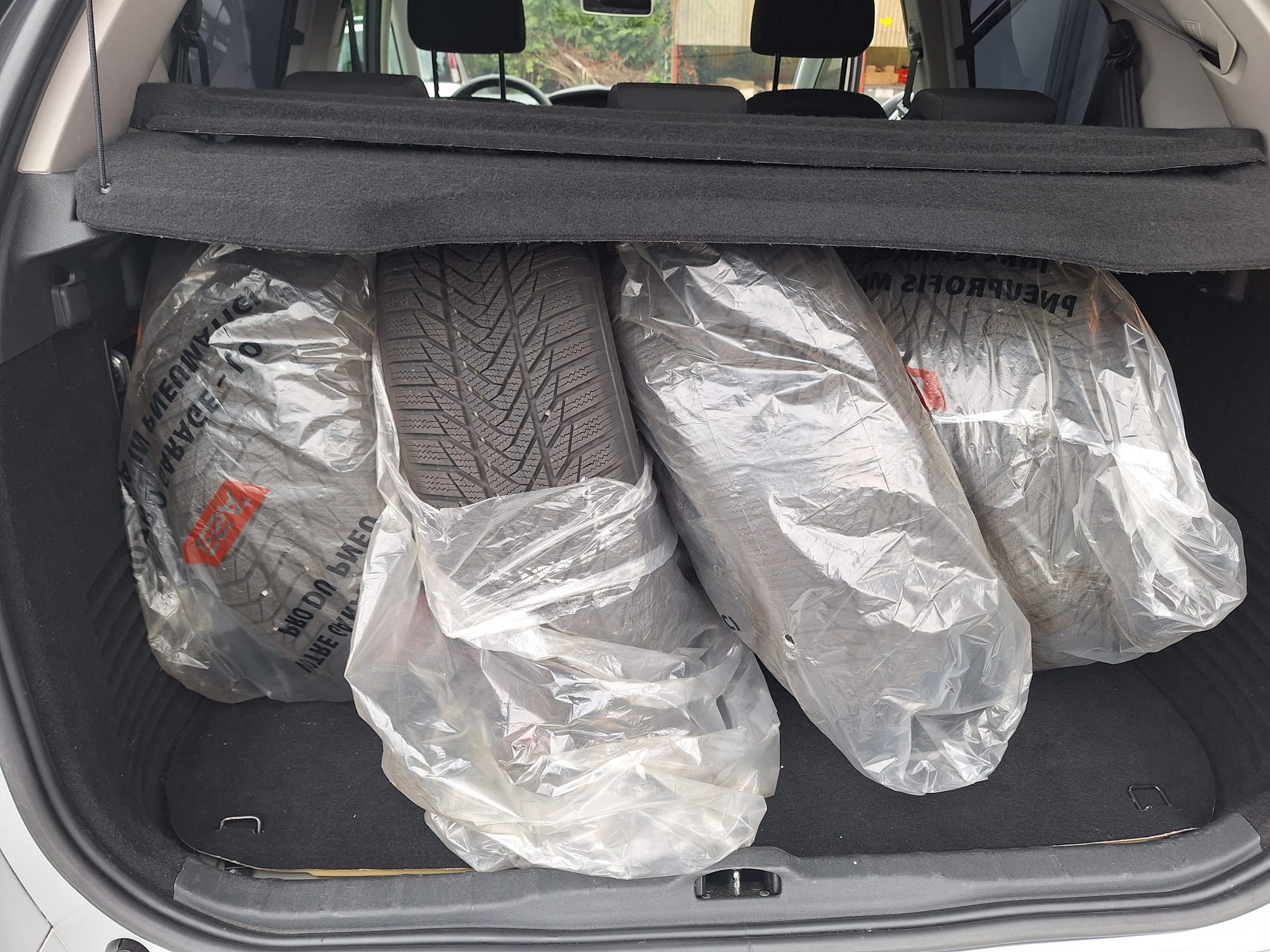 CITROEN C4 Picasso 1.6i 16V Swiss Style-image-13