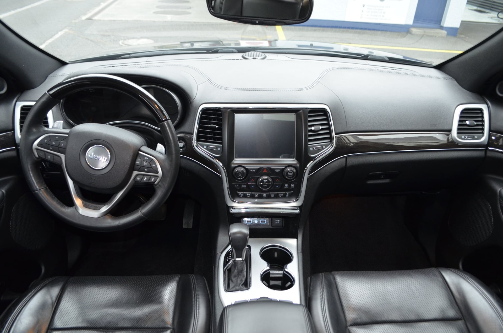 JEEP Grand Cherokee 3.0 CRD Overland Automatic-image-6
