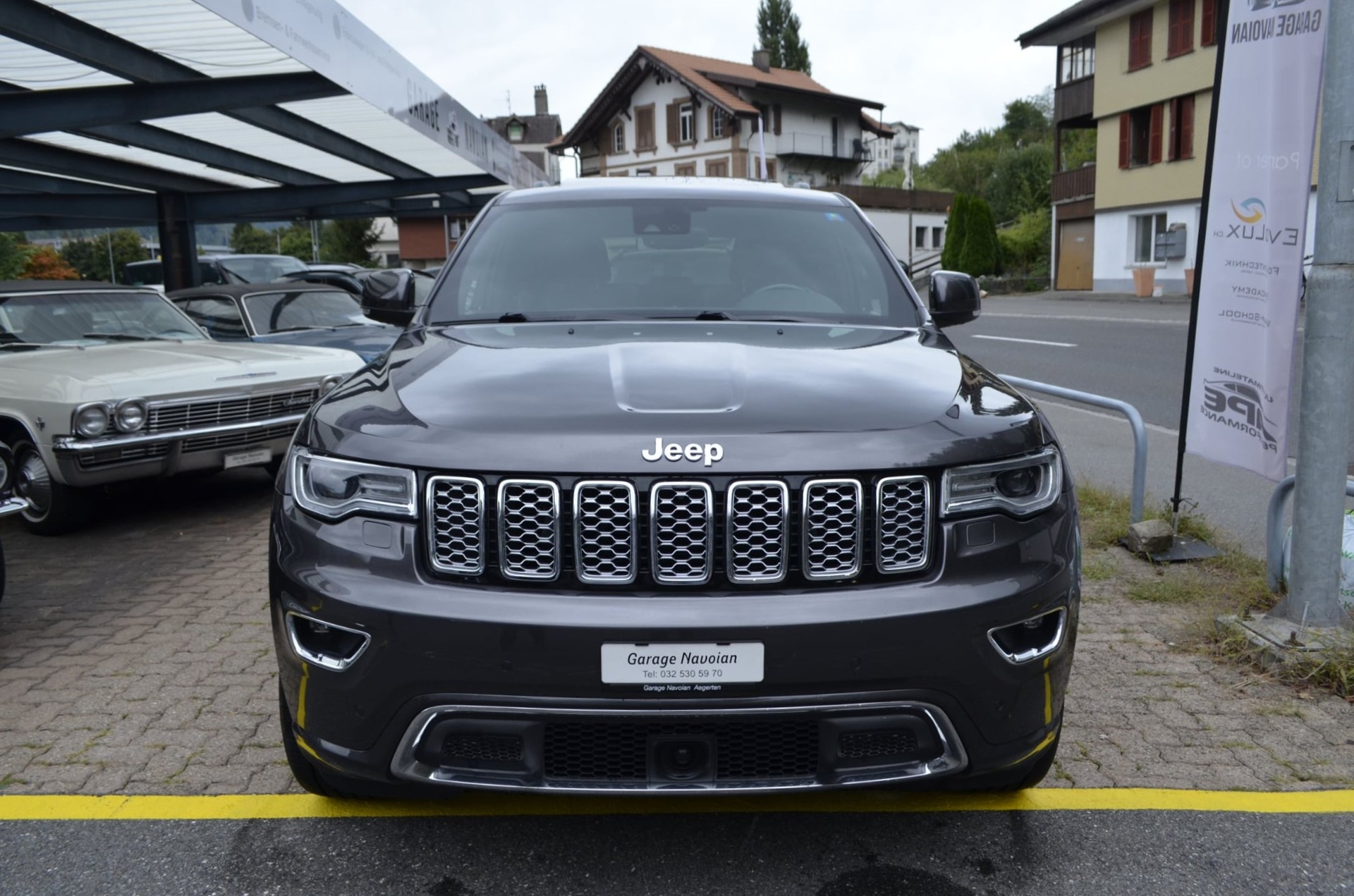 JEEP Grand Cherokee 3.0 CRD Overland Automatic-image-4