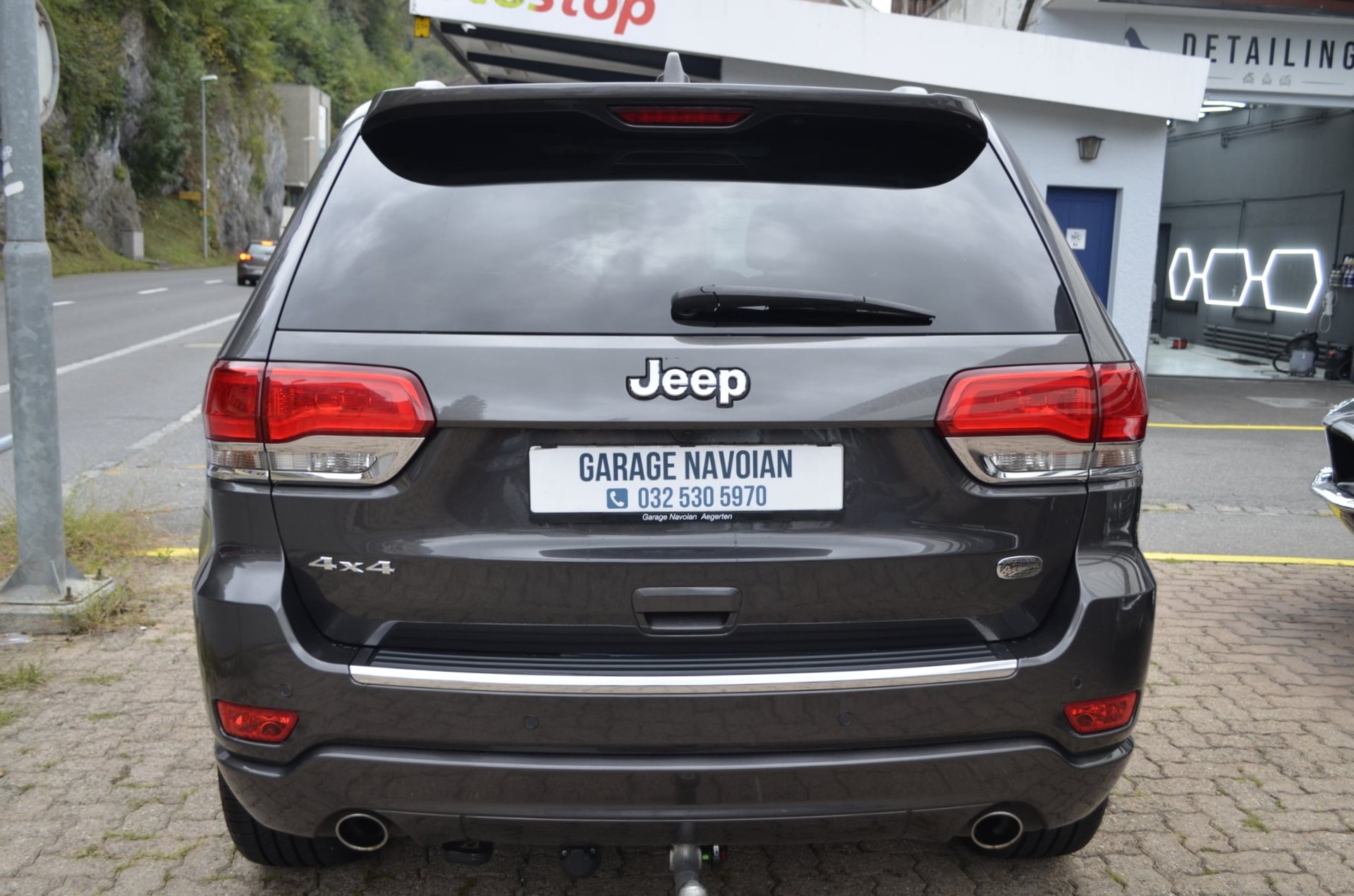 JEEP Grand Cherokee 3.0 CRD Overland Automatic-image-5