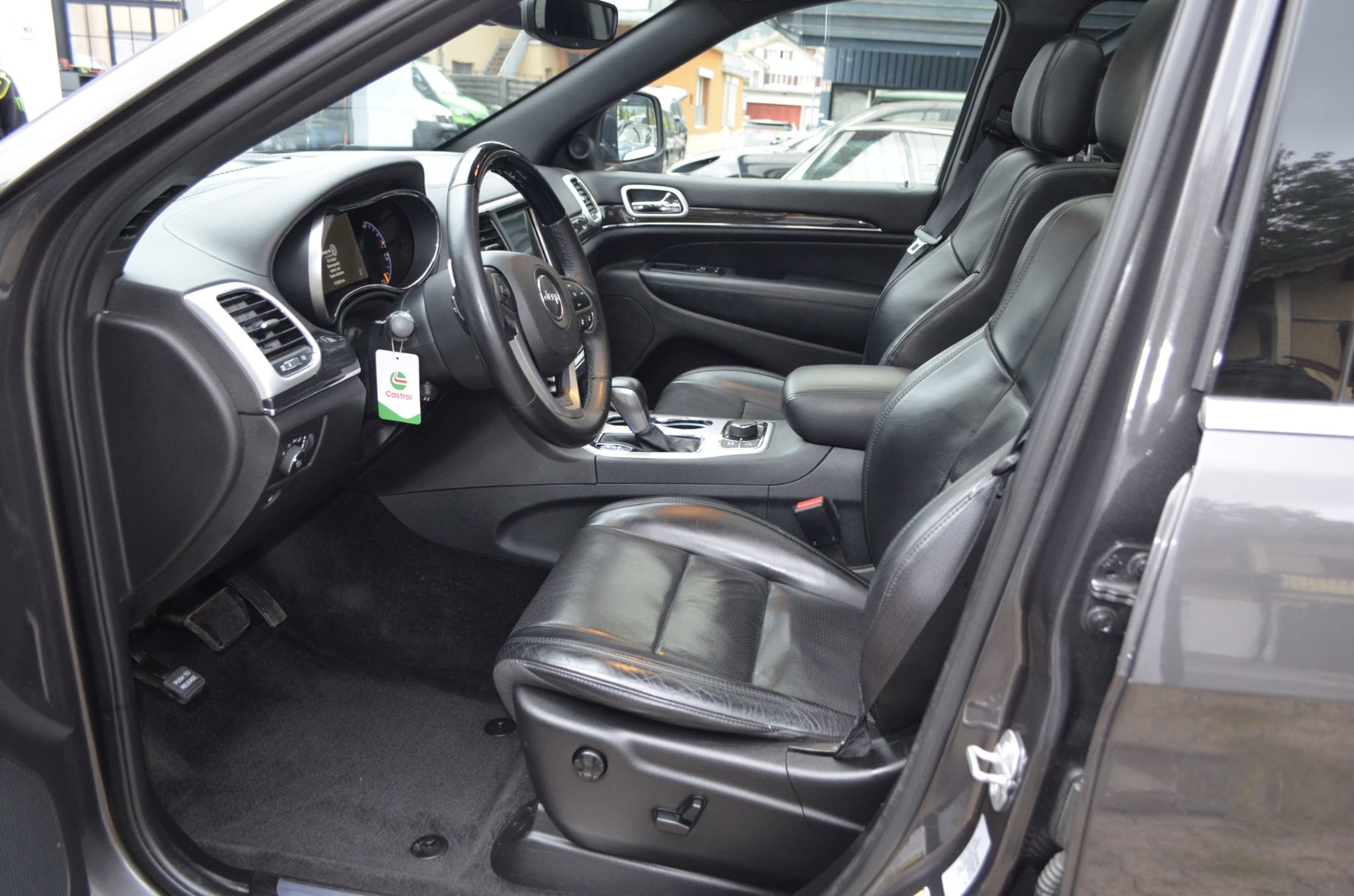 JEEP Grand Cherokee 3.0 CRD Overland Automatic-image-7