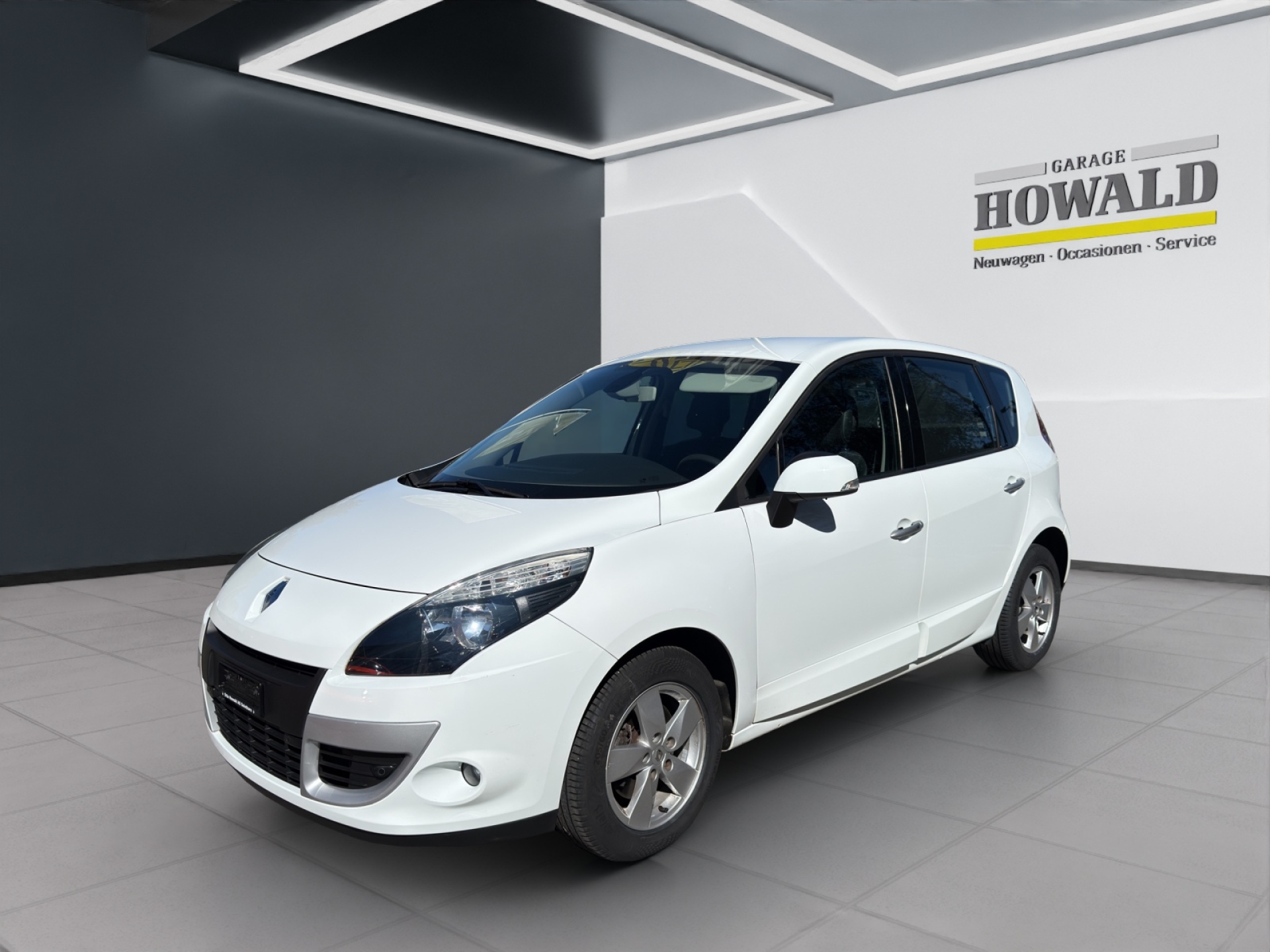 RENAULT Scénic 2.0 16V Dynamique CVT-image-0