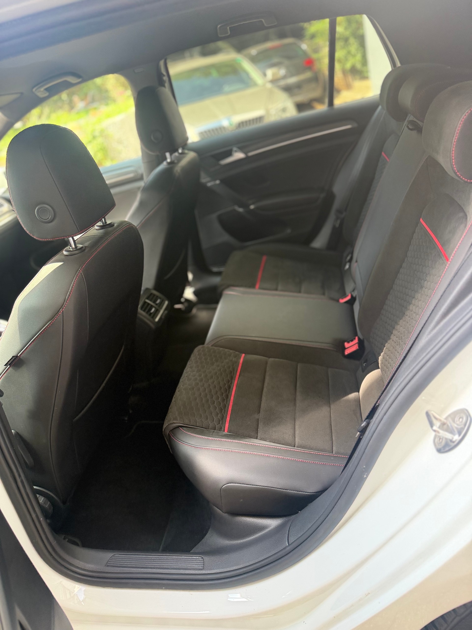 VW Golf 2.0 TSI GTI Performance DSG-image-5